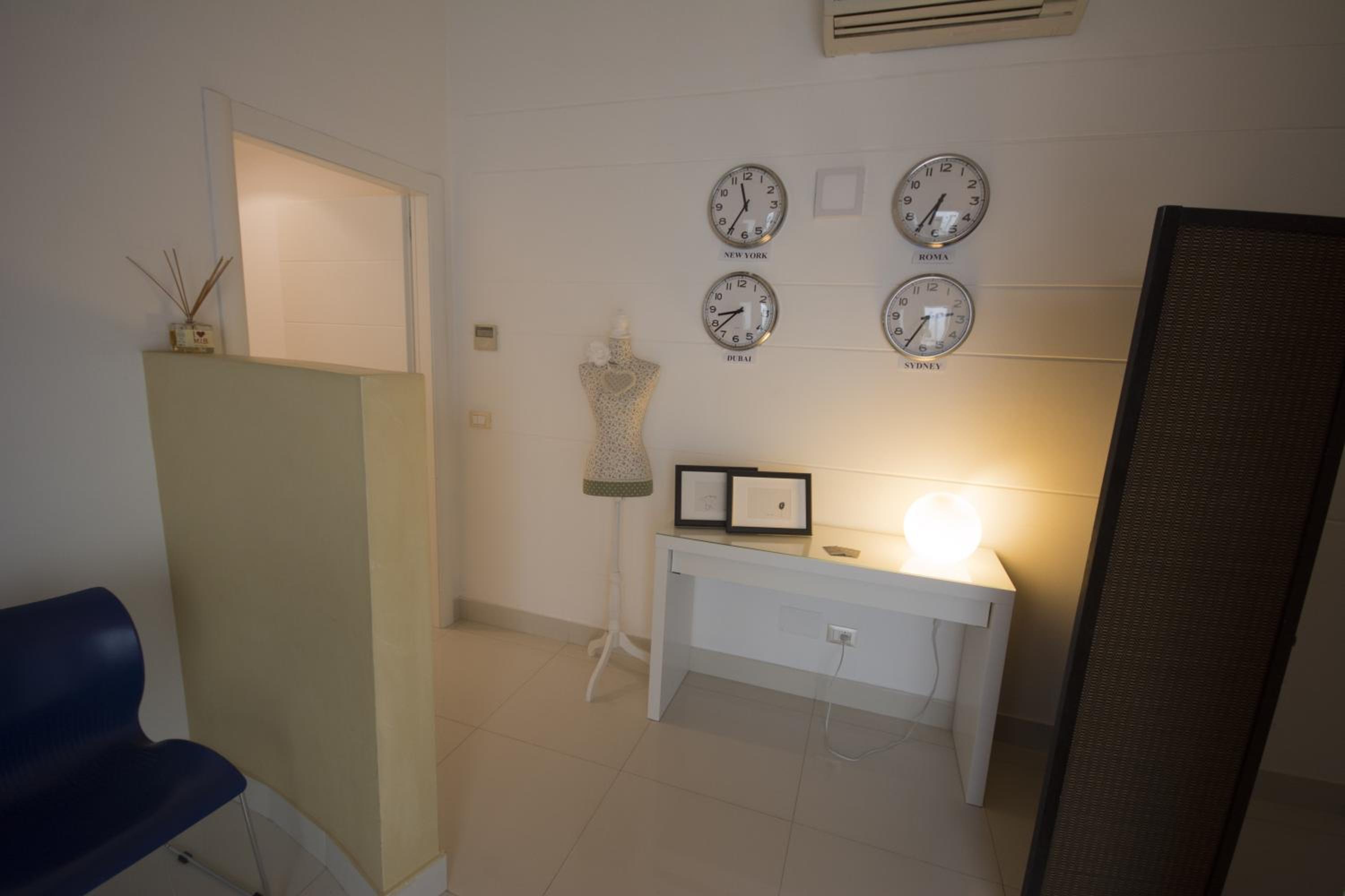 Suite with Terrace - Photo 23