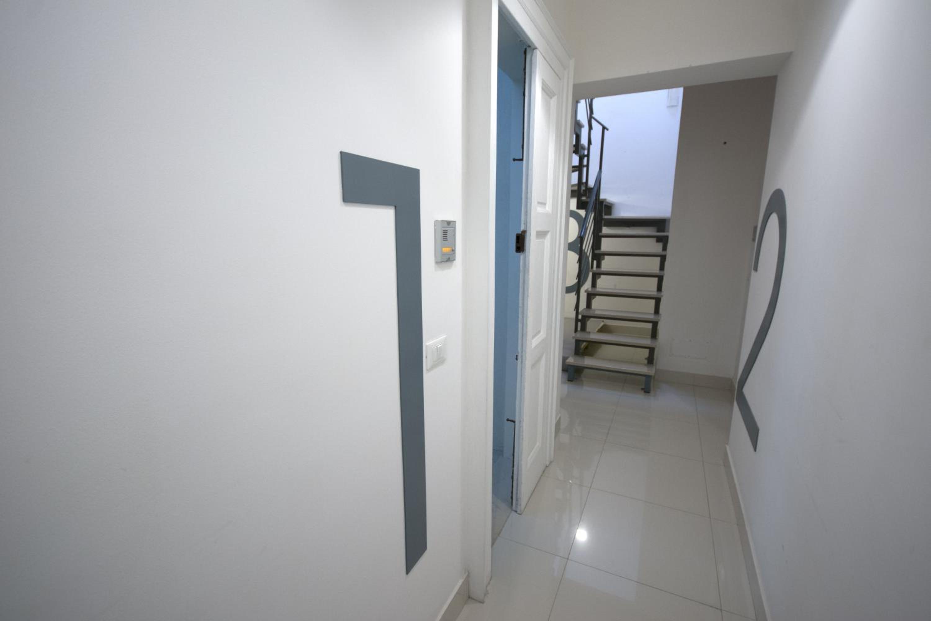 Suite with Terrace - Photo 22