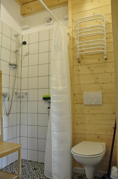 Two-Bedroom Apartment with Mountain View photo 2