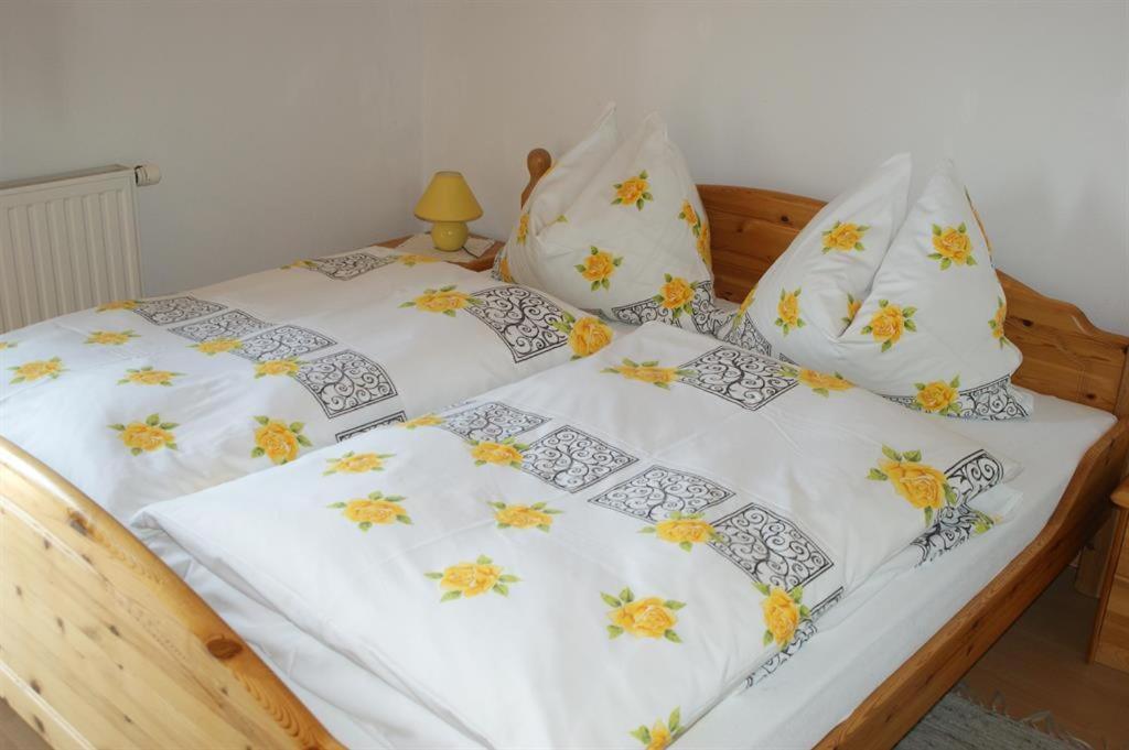 Two-Bedroom Apartment with Balcony and Terrace photo 3