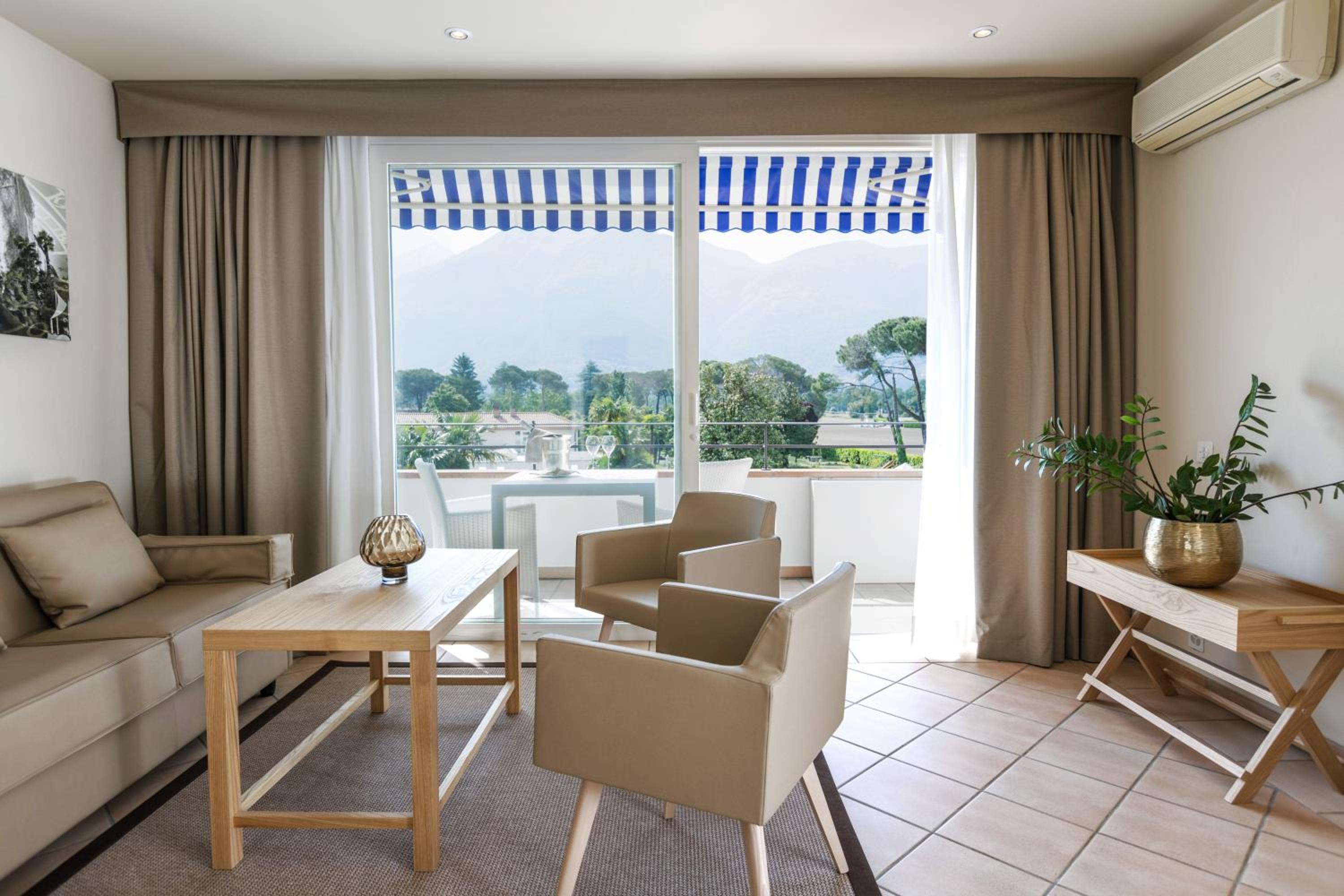 Suite with Balcony and Spa Access - Photo 5