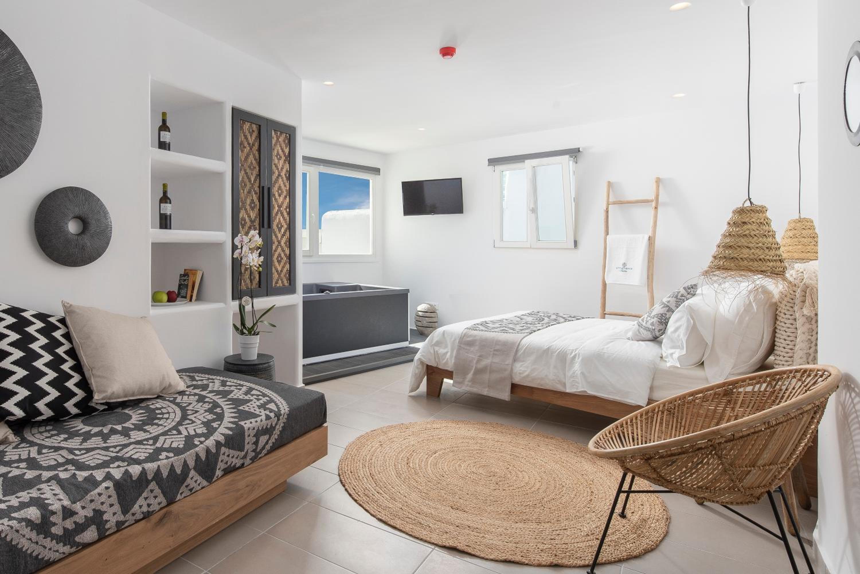 Executive Sea View Suite with Indoor Hot Tub photo 1