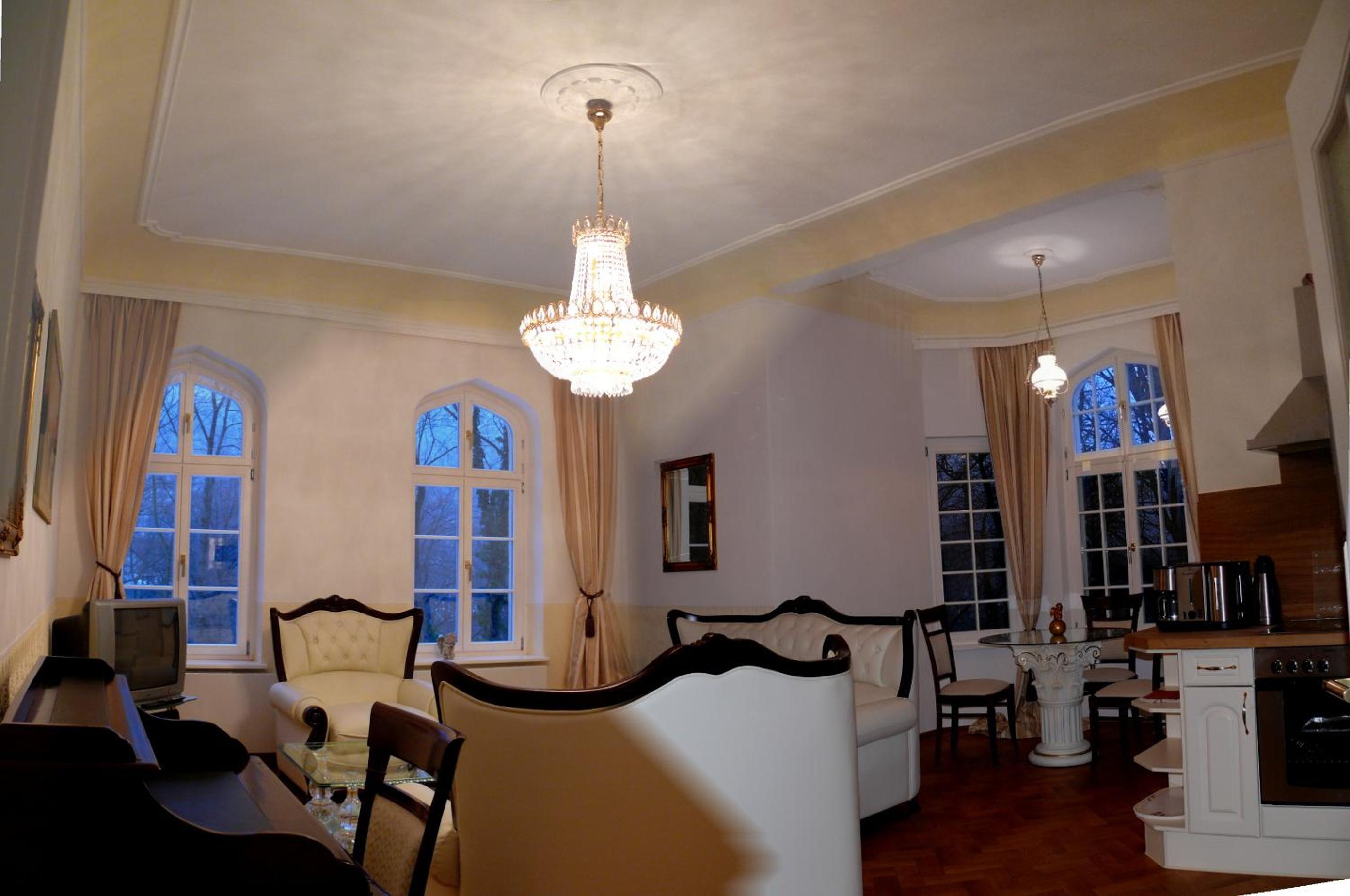 Deluxe Apartment photo 2