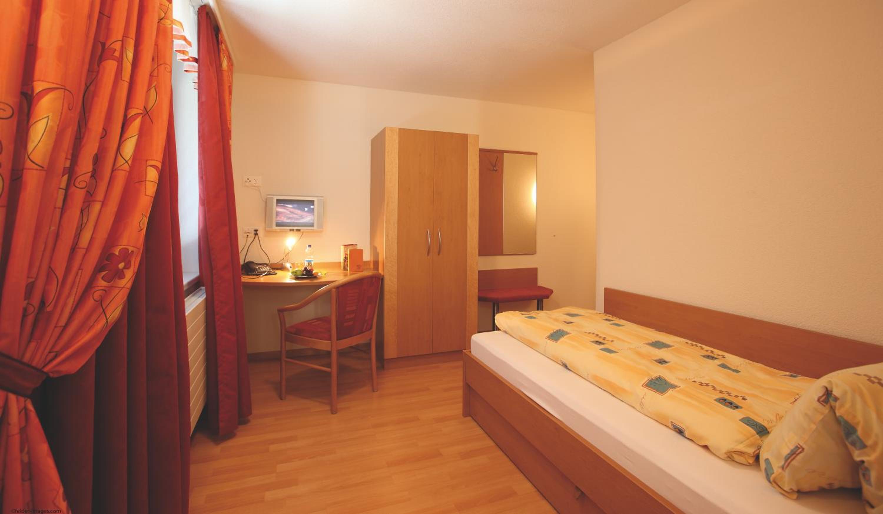 Standard Single Room