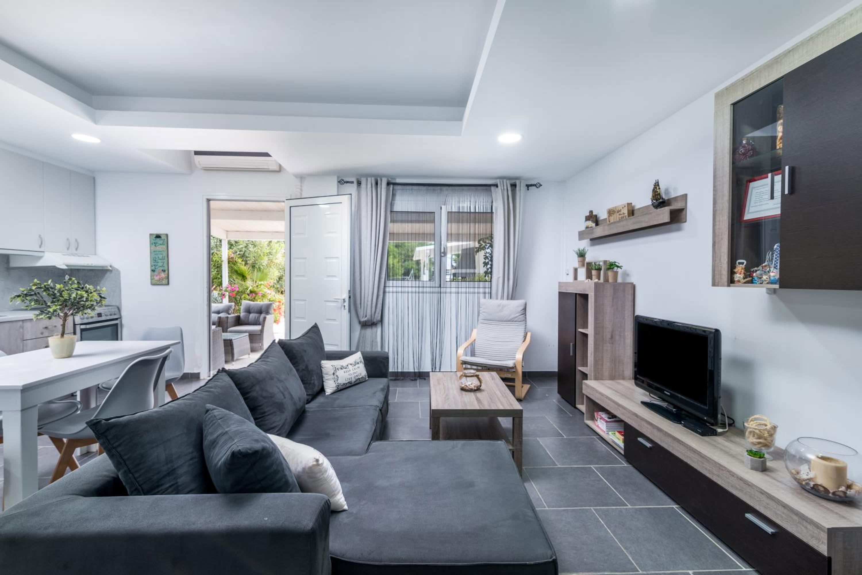 Two-Bedroom Villa photo 1