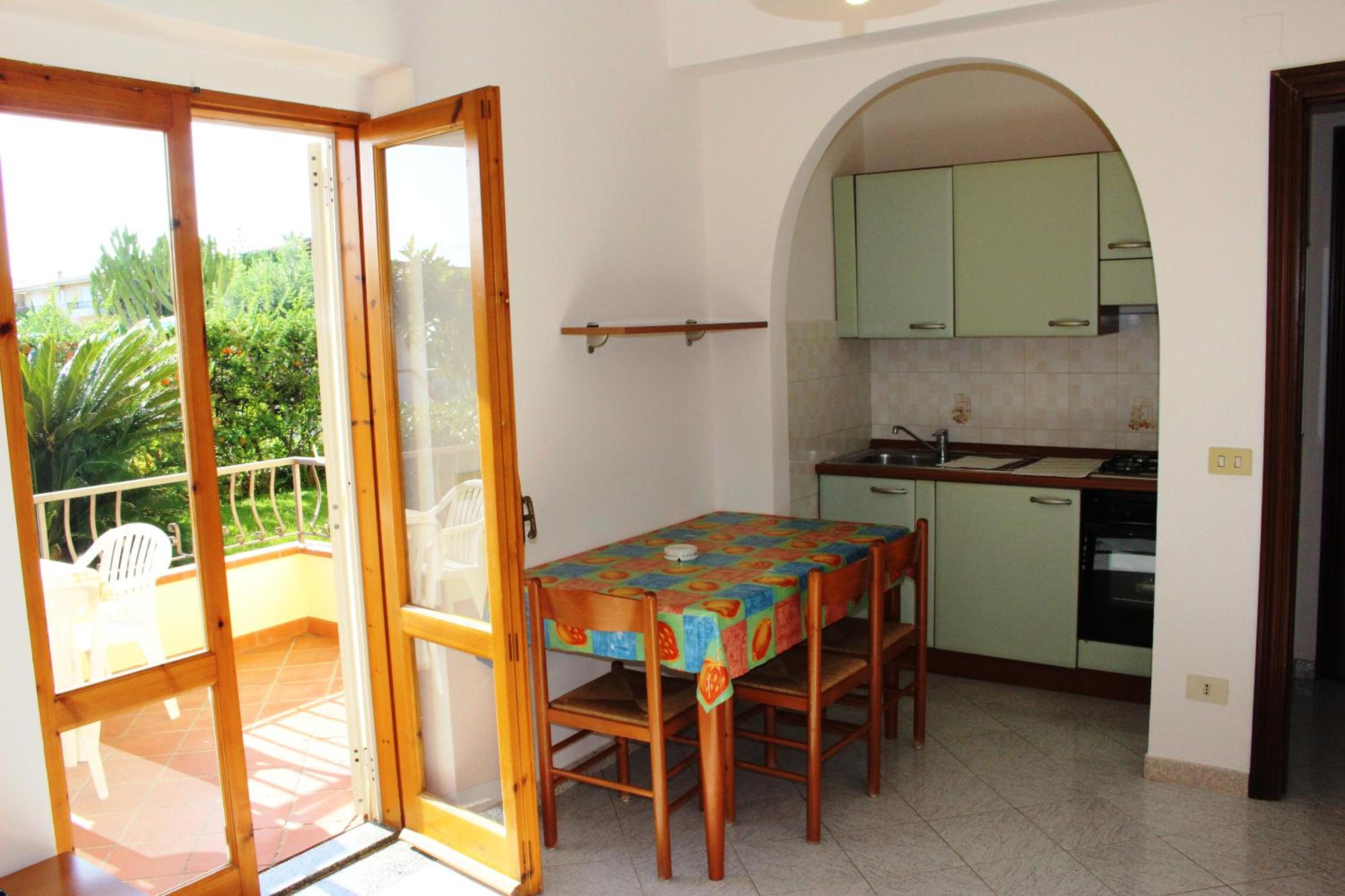 One-Bedroom Apartment (4 Adults) photo 2