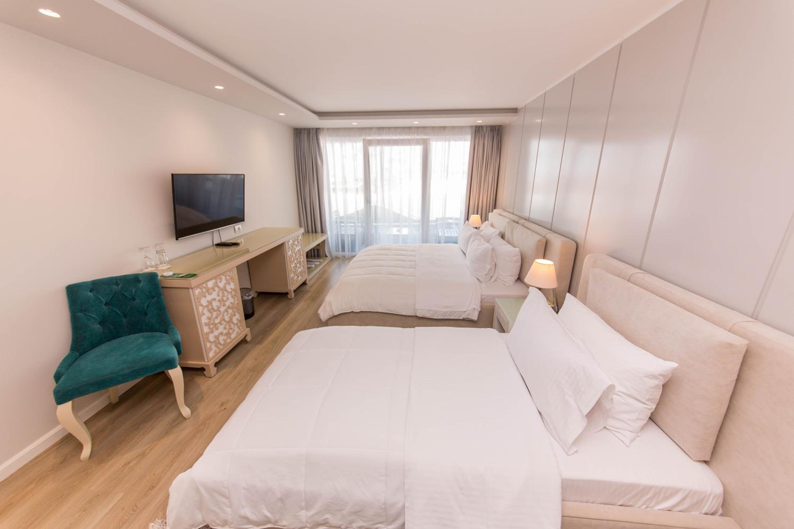 Triple Room with Balcony photo 2