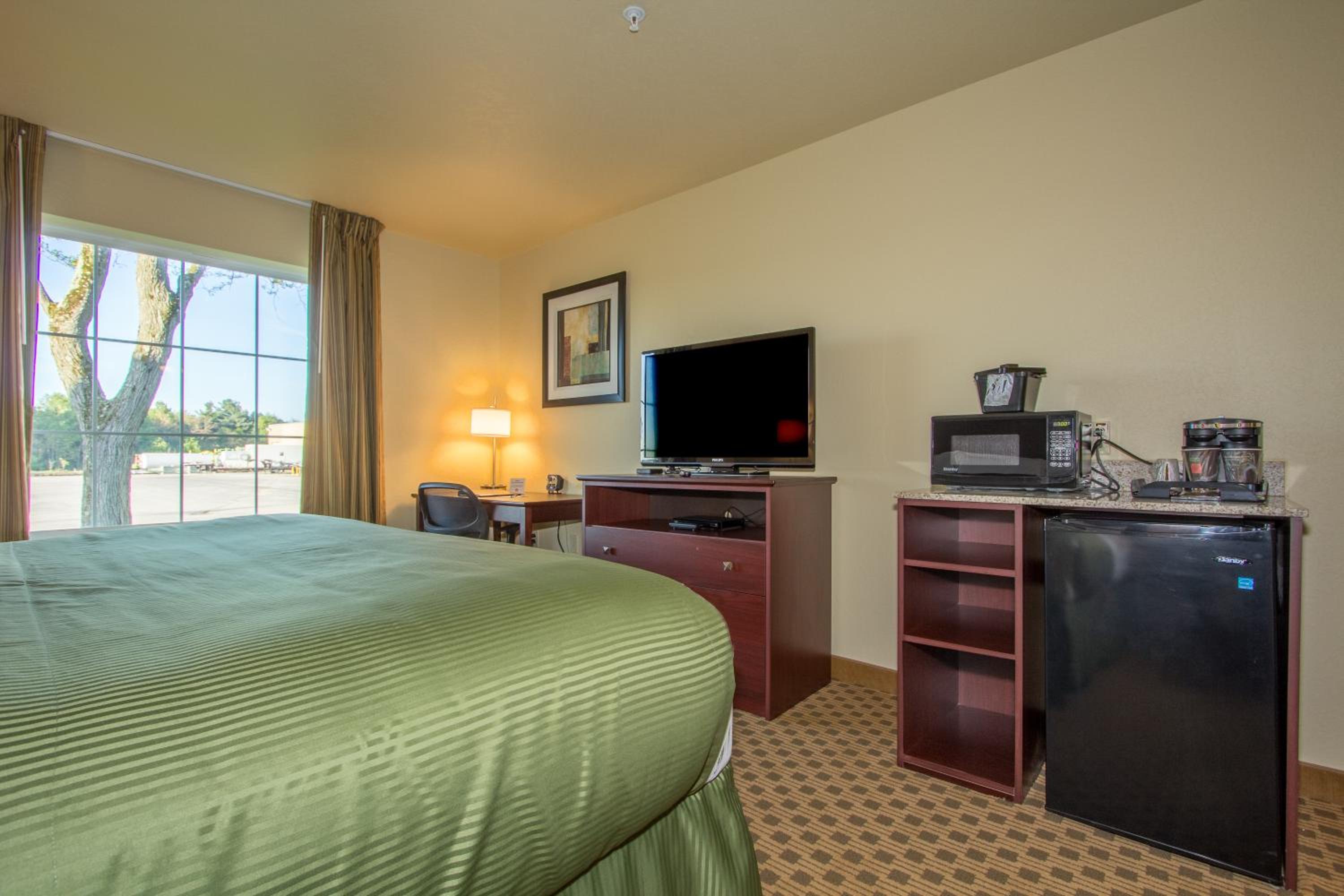 King Room - Disability Access photo 2