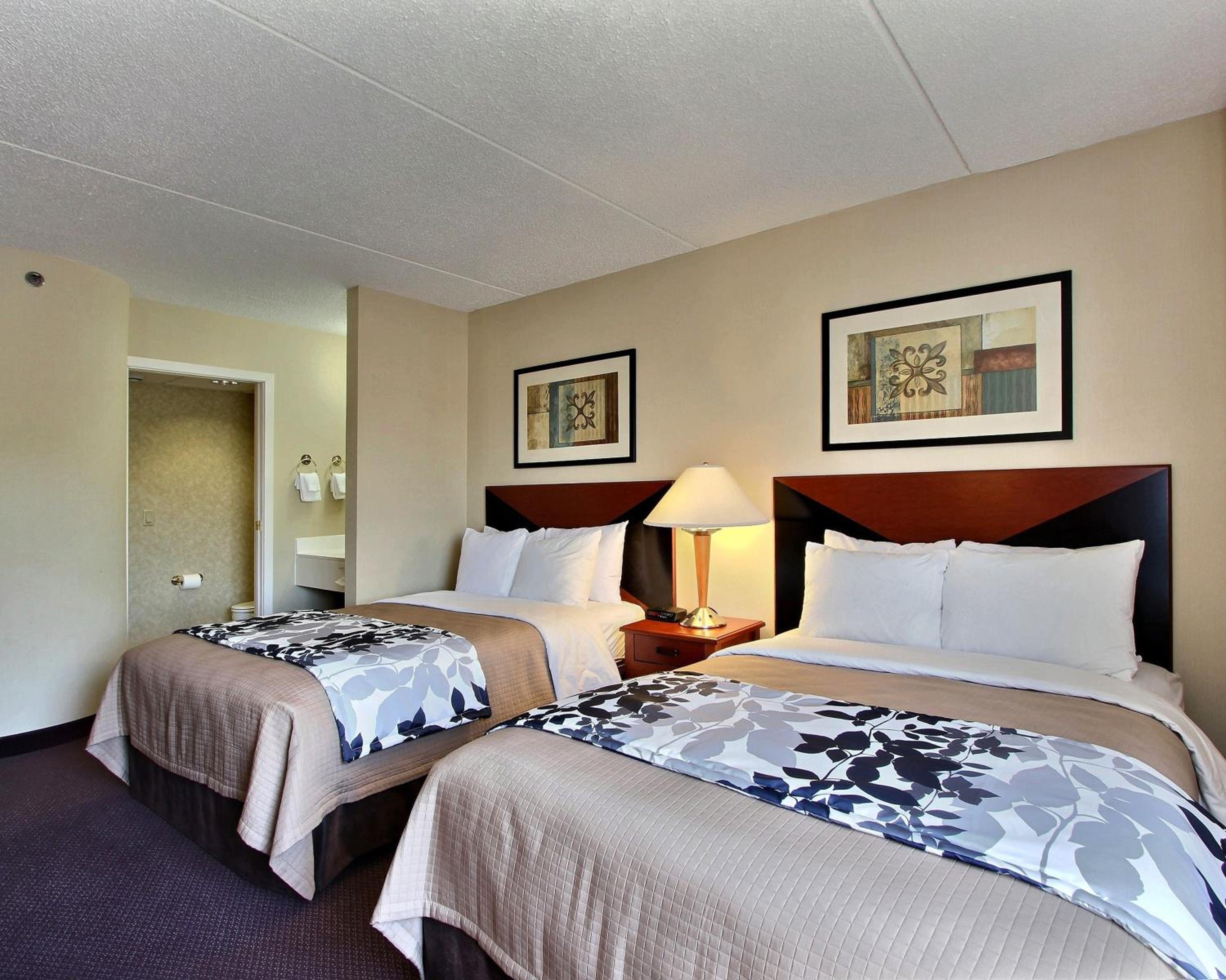 Double Room with Two Double Beds - Non-Smoking - Photo 7