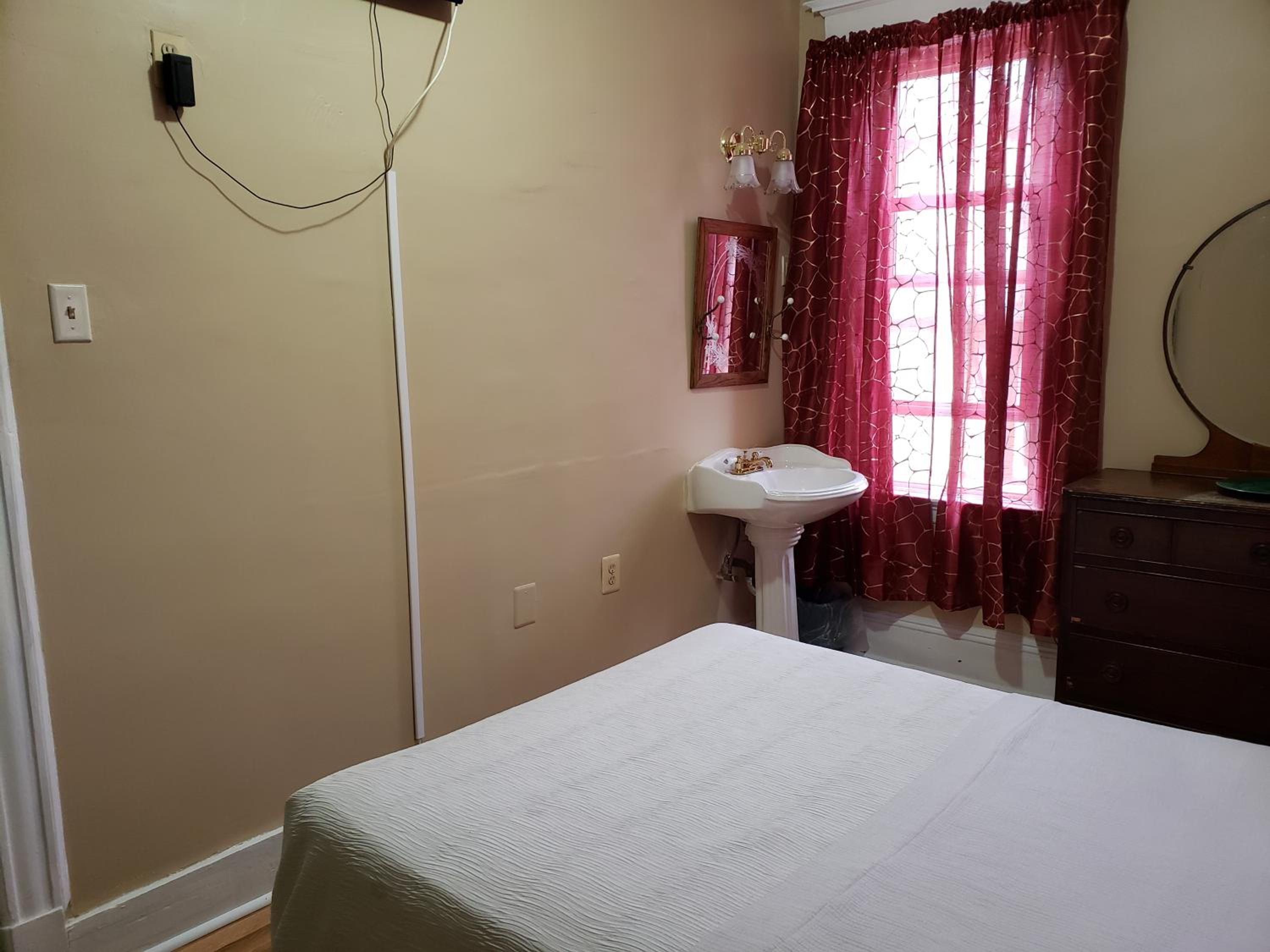  Double Room with Shared Bathroom photo 3