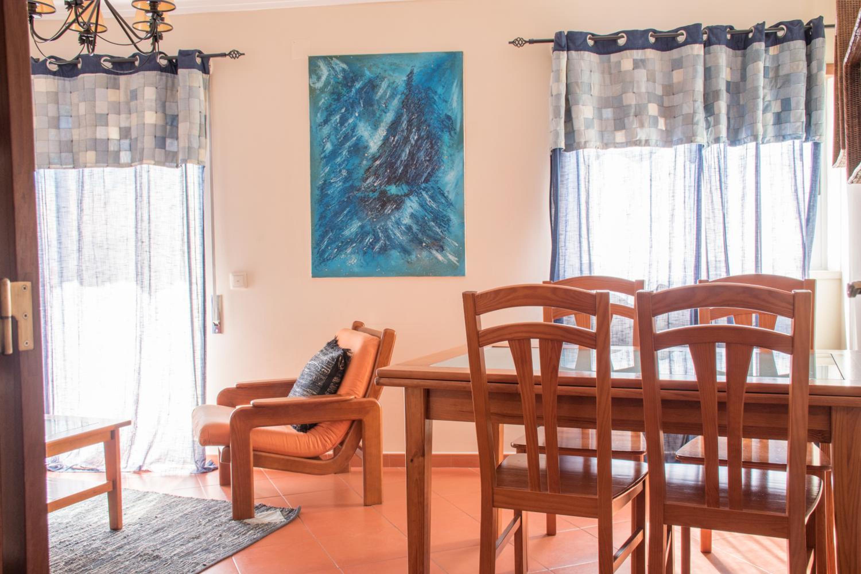 Two-Bedroom Apartment - Photo 12
