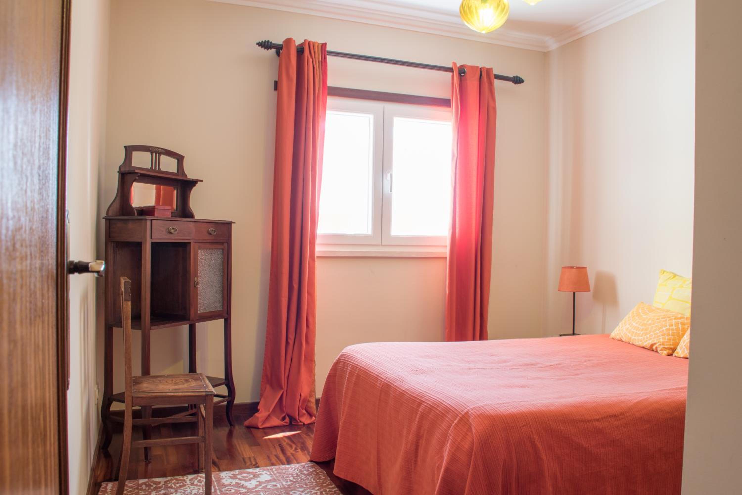 Two-Bedroom Apartment - Photo 26