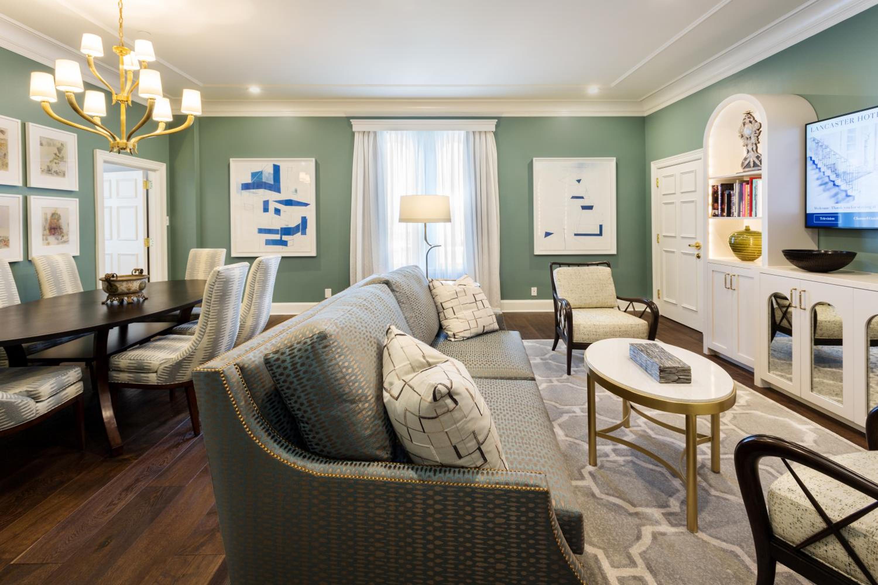 Executive Penthouse Suite - Photo 2