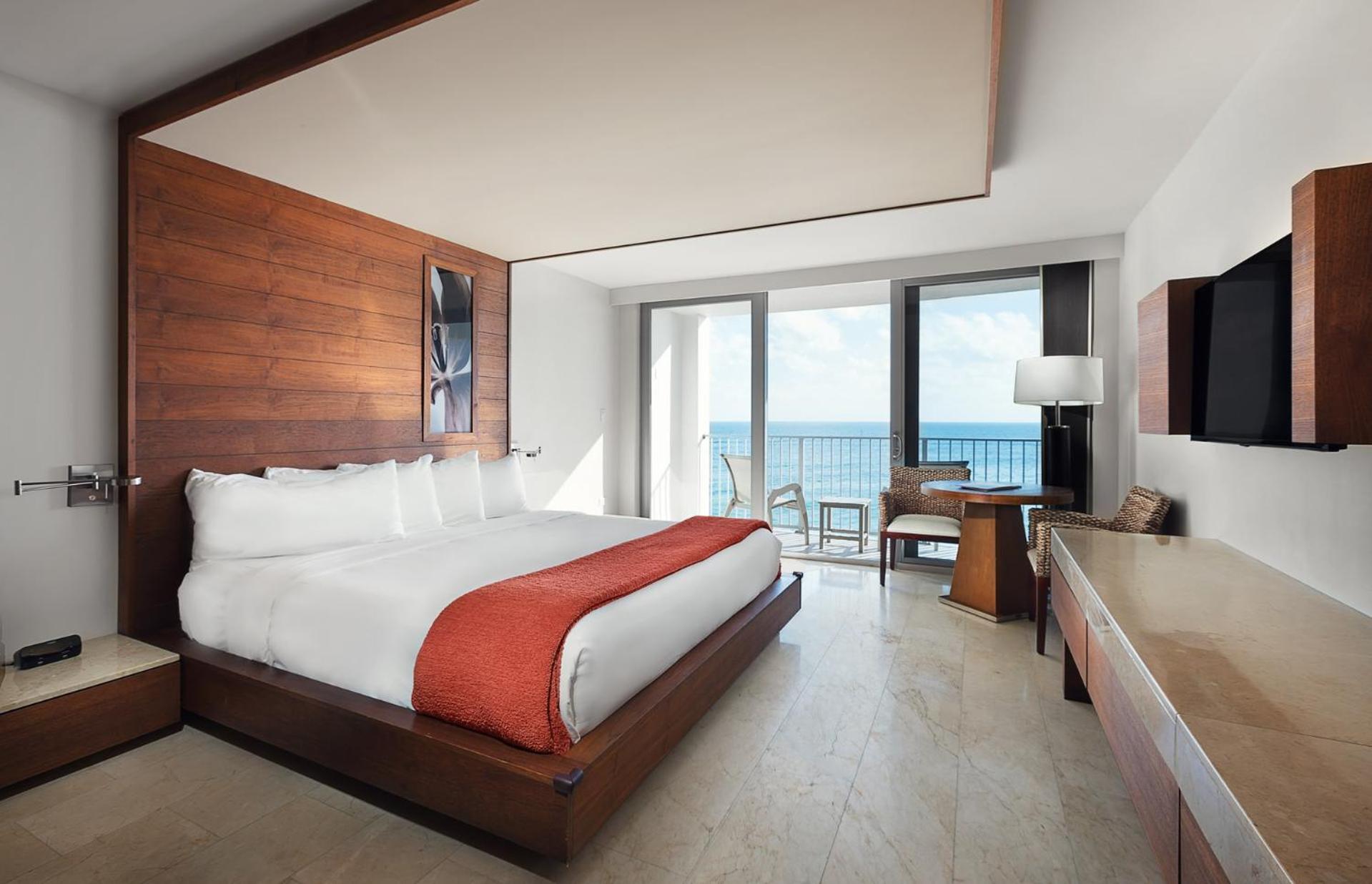 King Room - Ocean Front  - Photo 4