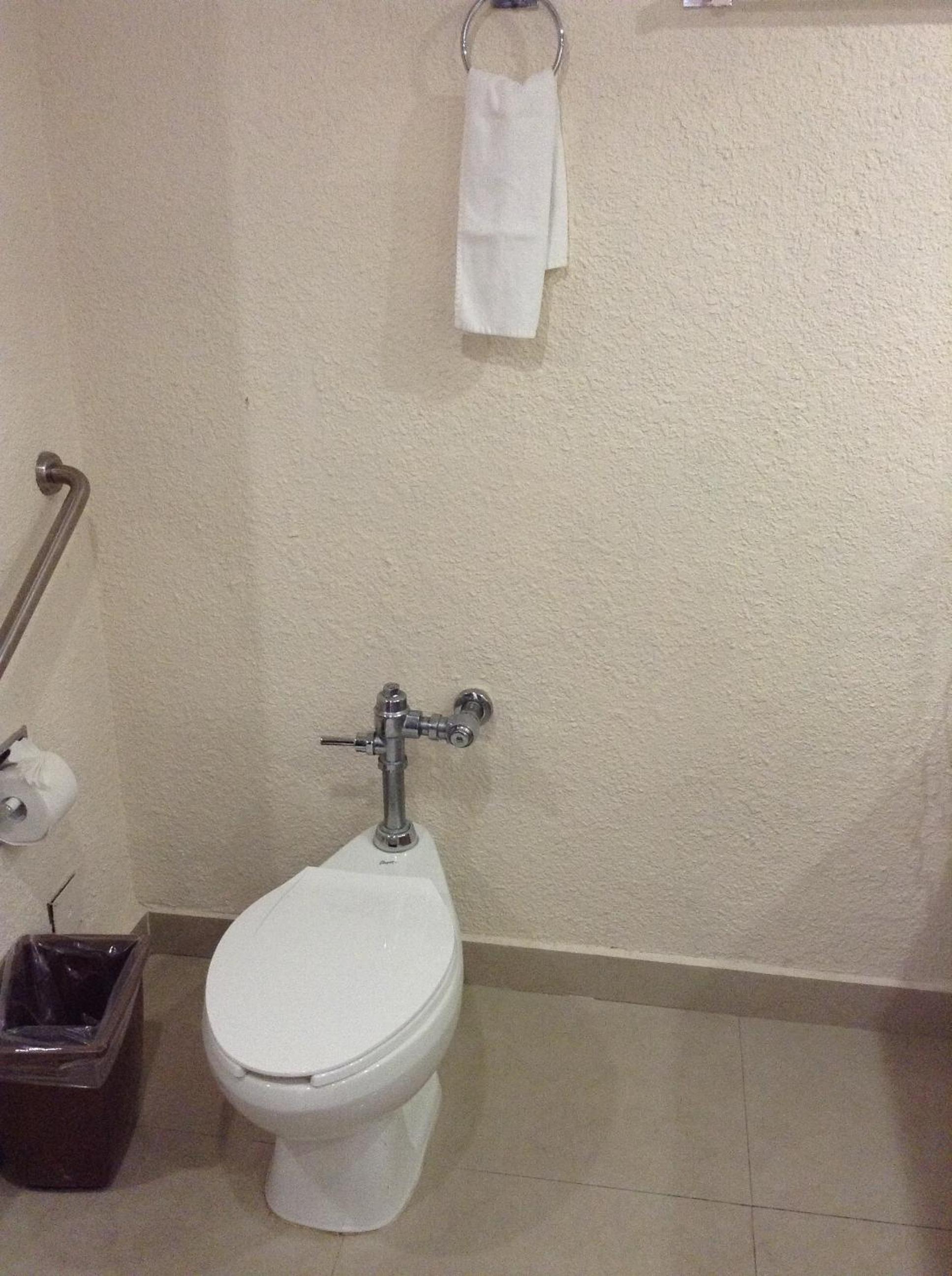 Suite - Photo 4