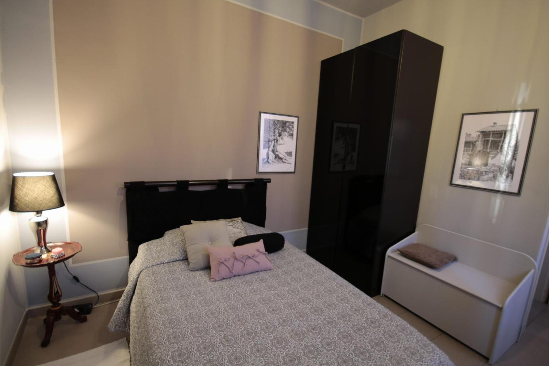 Standard Single Room with Shared Bathroom photo 3