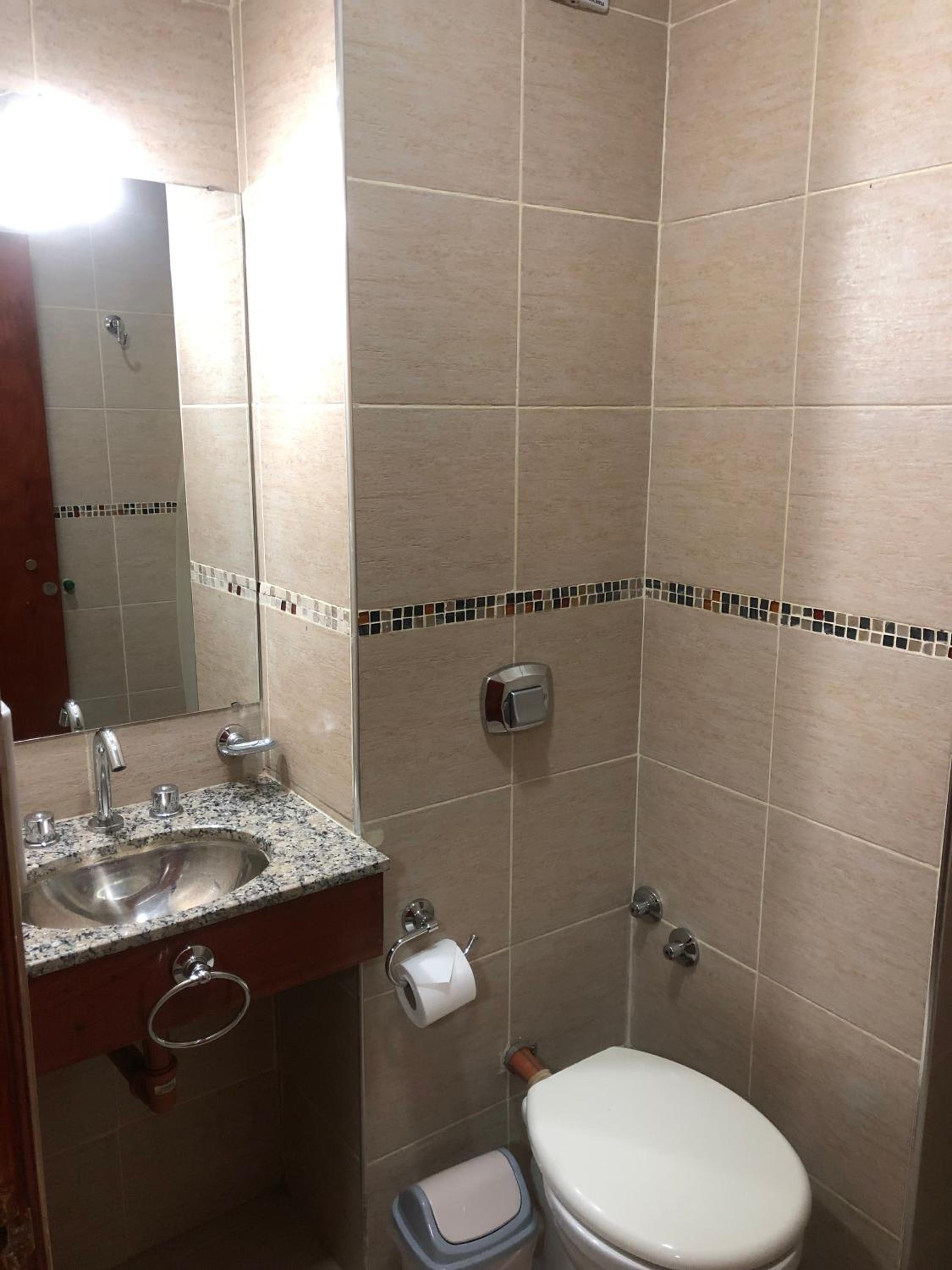 Twin Room with Private Bathroom photo 3