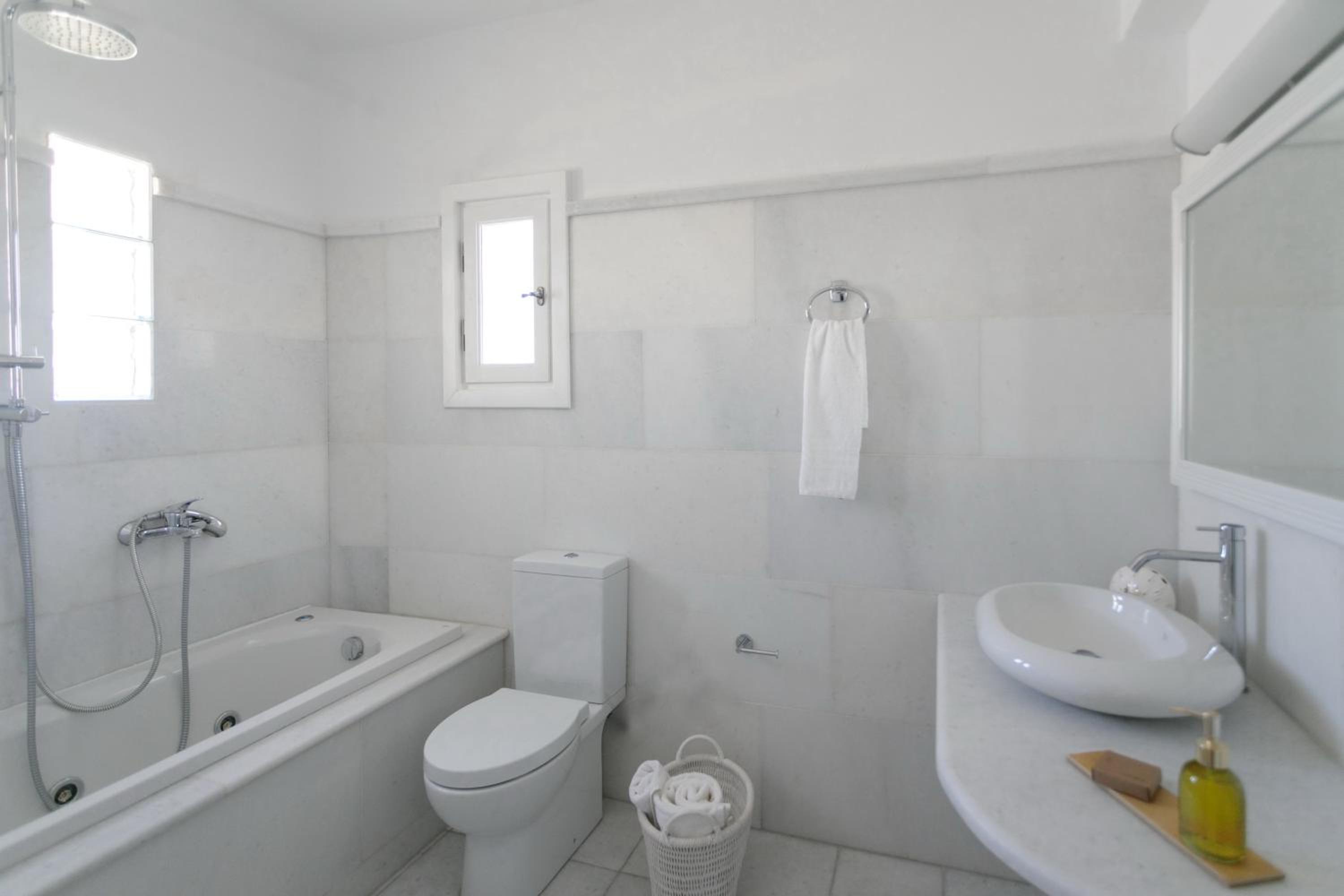 Villa with Private Pool photo 3