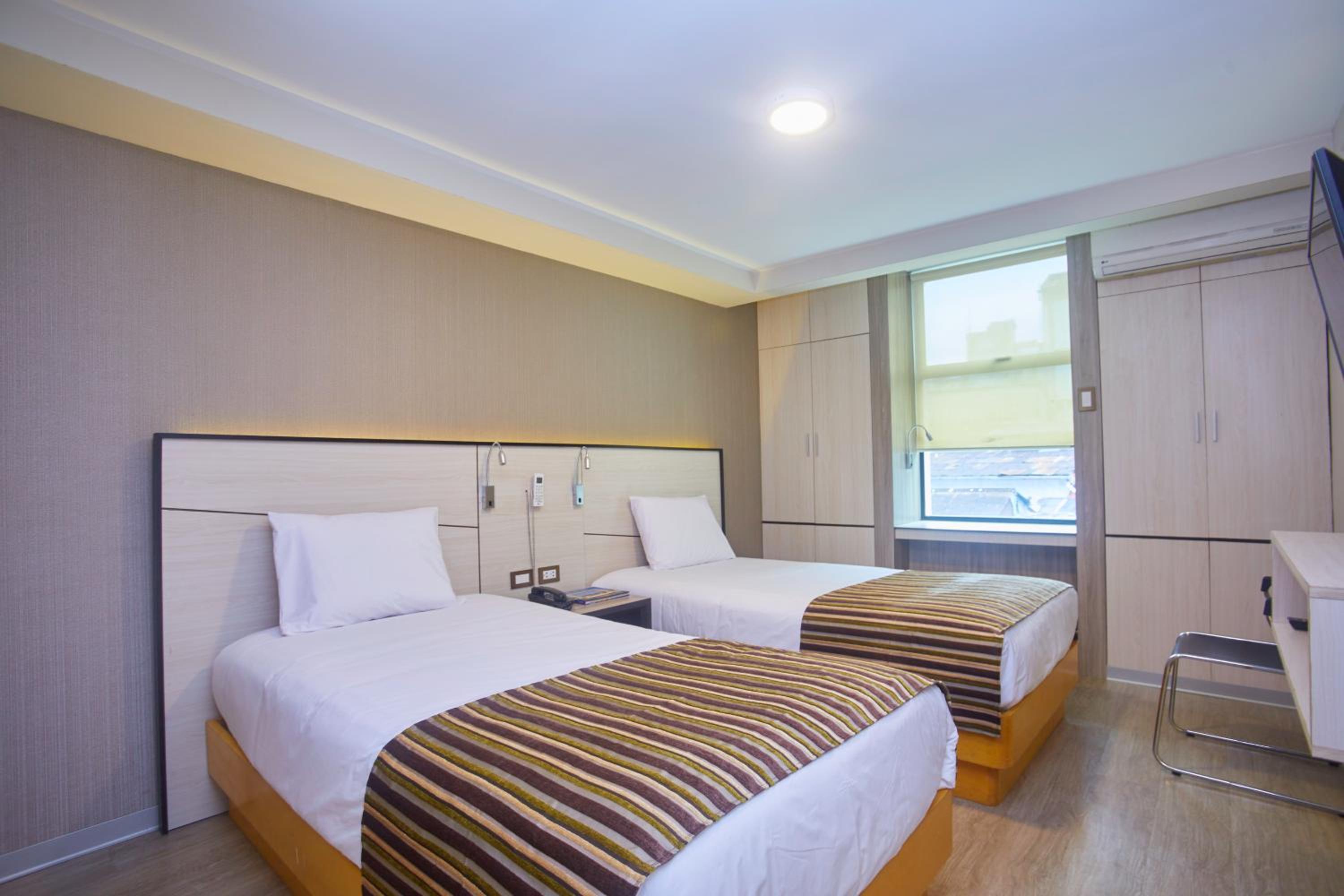 Twin Room
