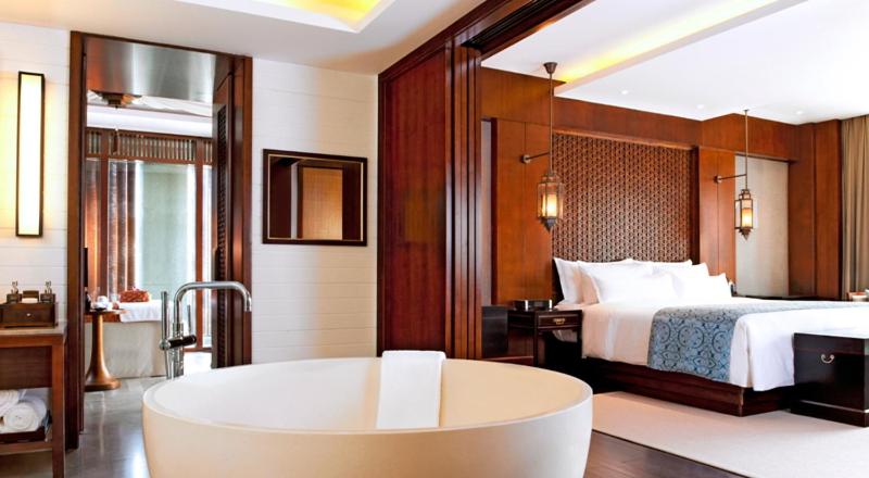 Spa Suite(Need to make appointment 1 day in advance:  Complimentary daily 60 minutes message for one person only) - Photo 2