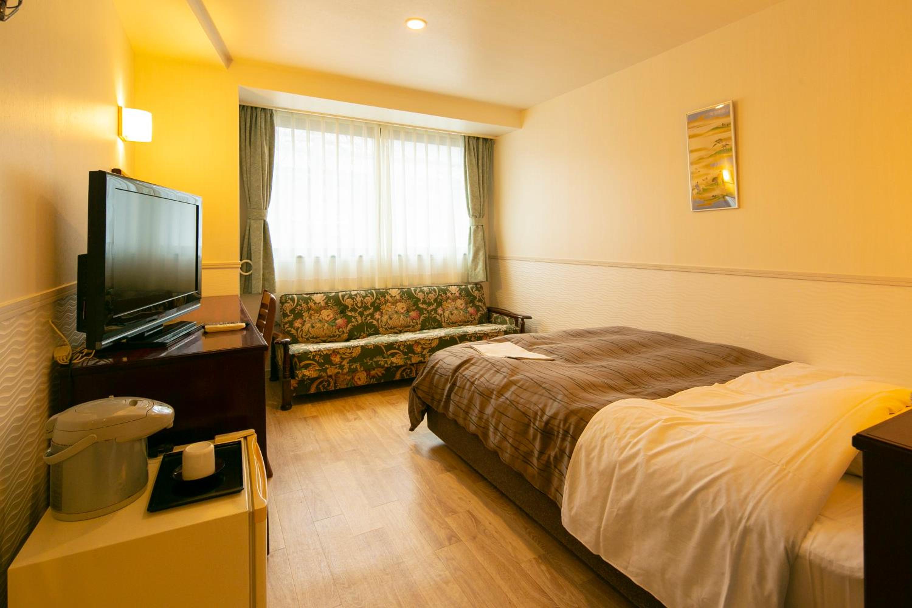 Standard Double Room photo 3