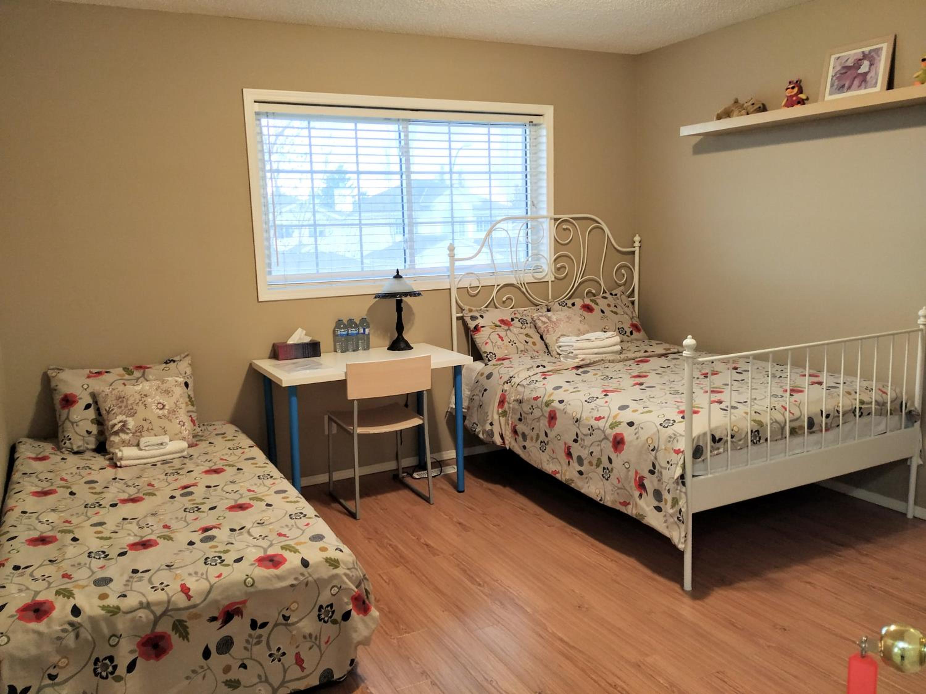 Double Room with Shared Bathroom photo 1