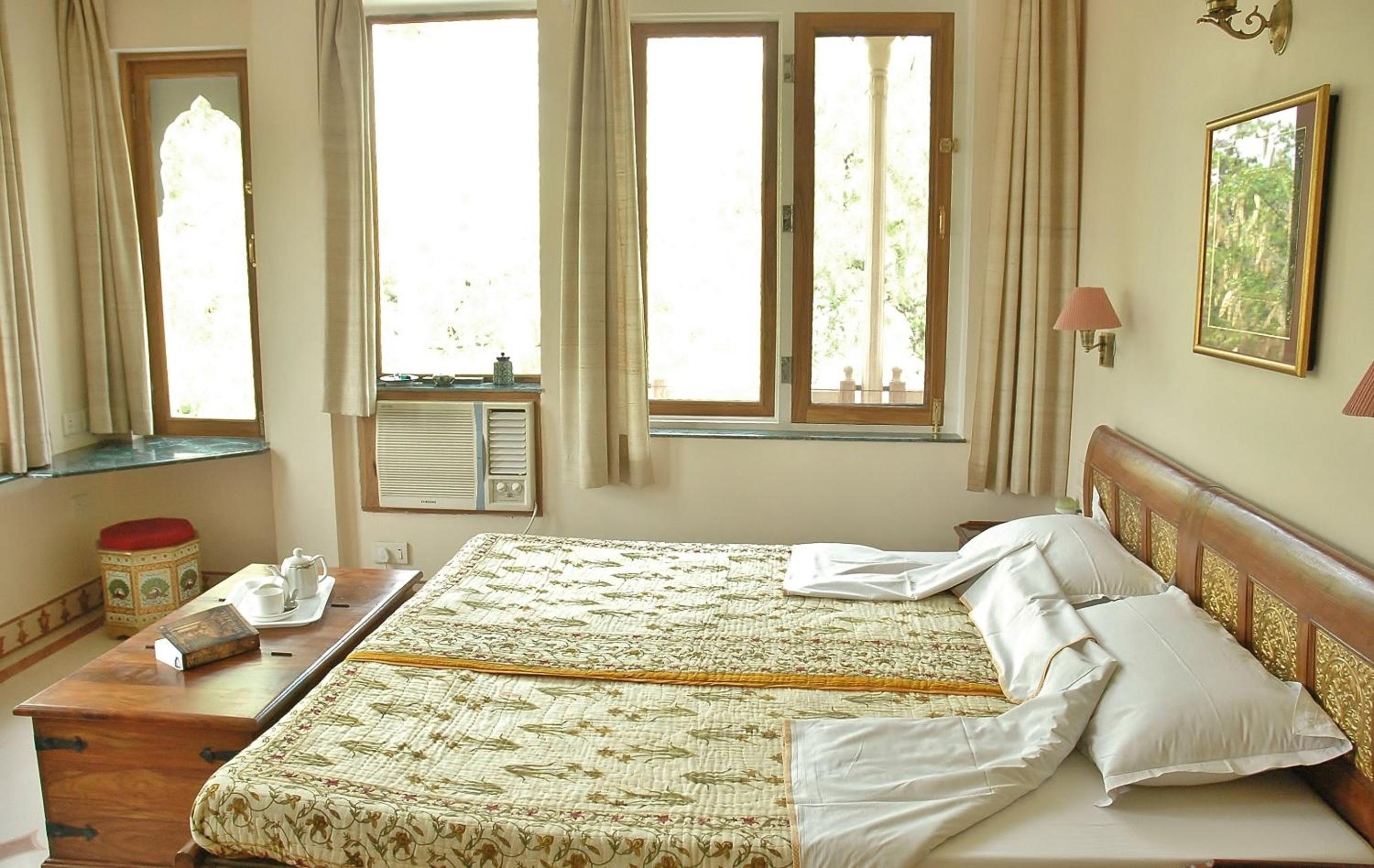 Luxury Suite - Photo 6