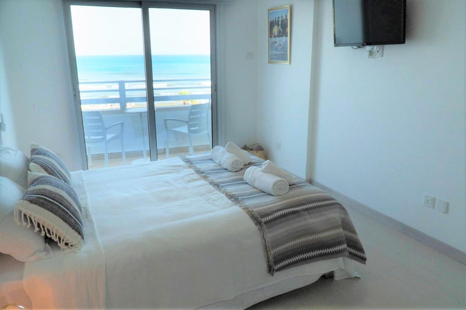 Apartment with Sea View - Photo 1