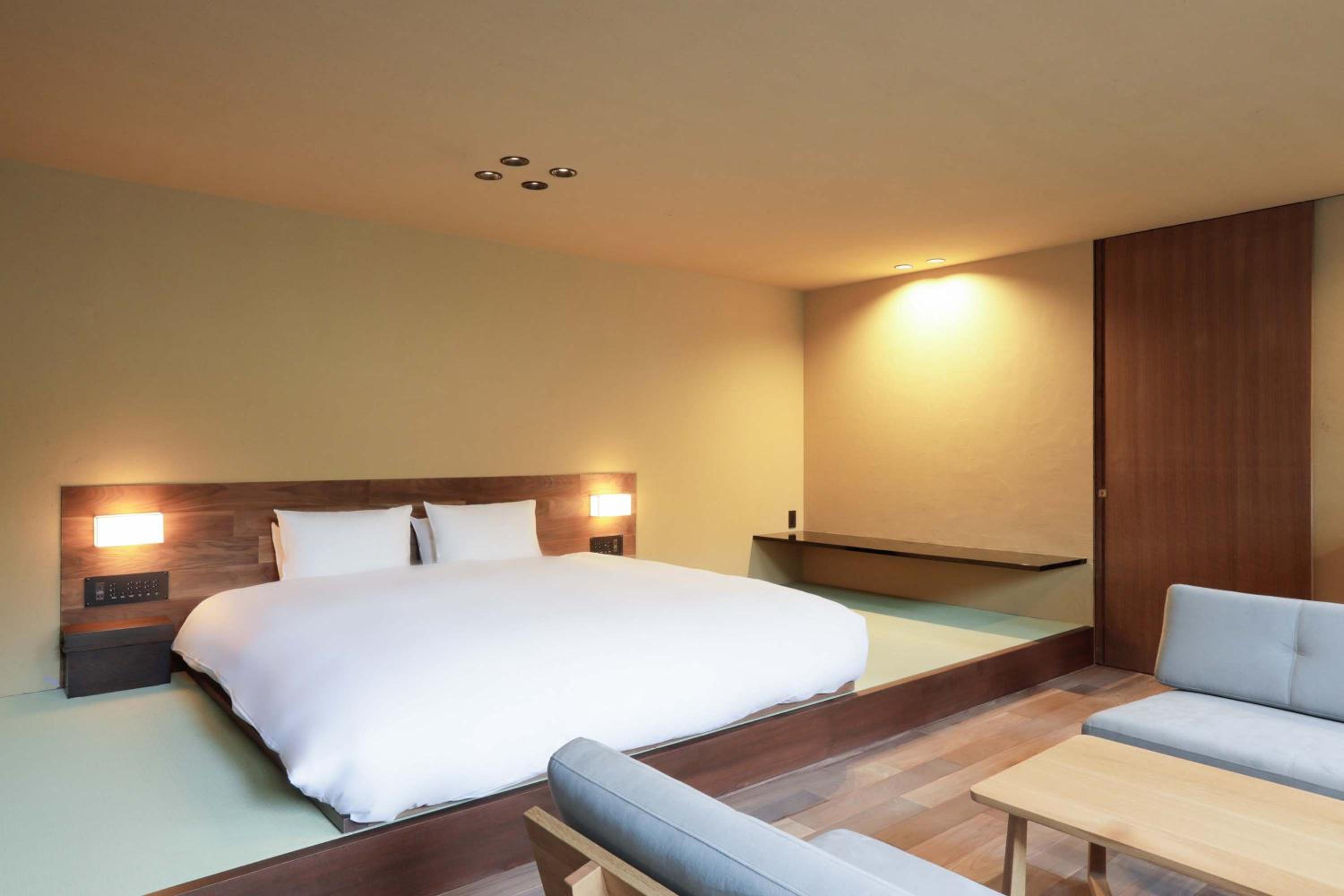Deluxe King Room with Tatami Area and Open Air Bath (with Garden View)(Annex) photo 1