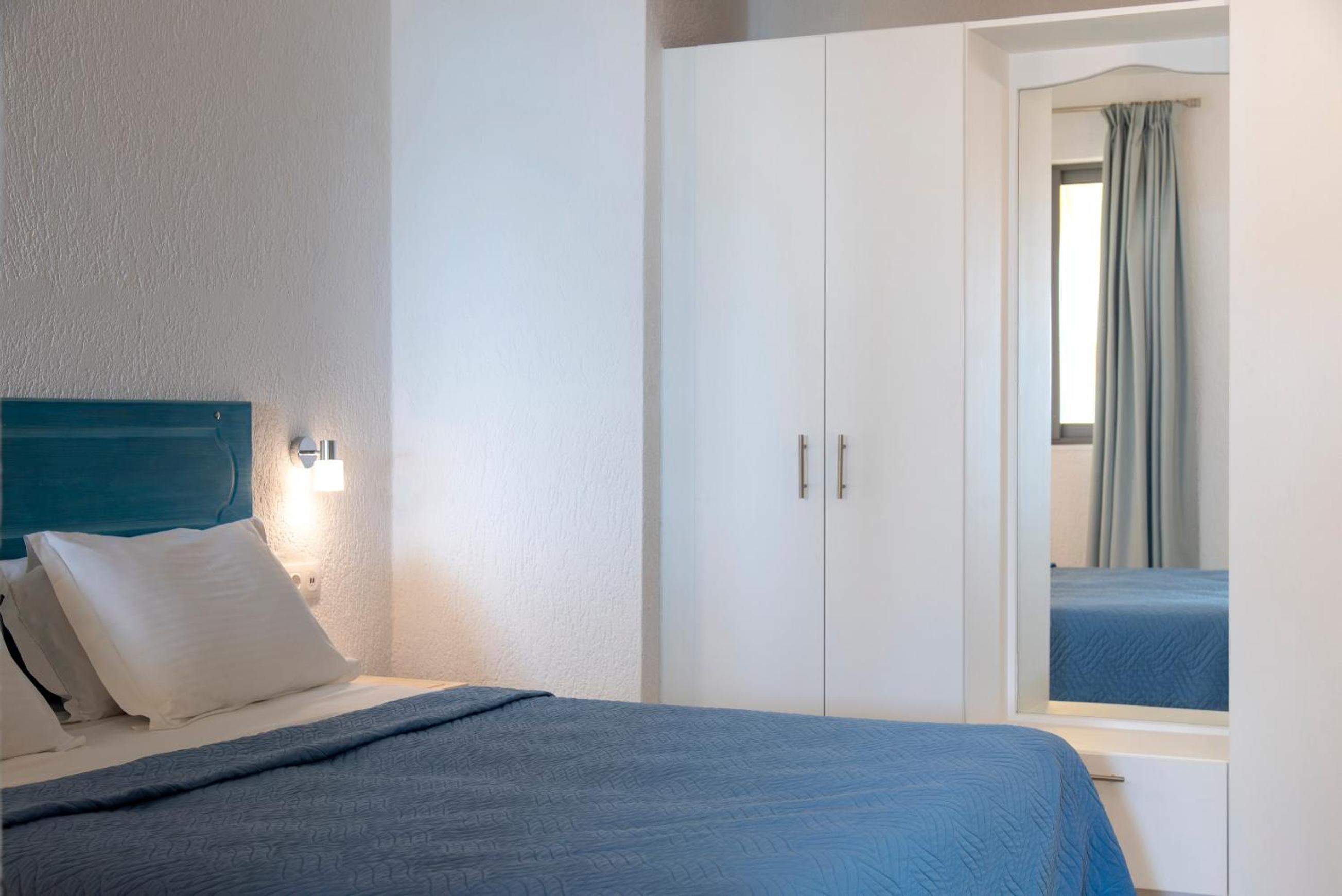 One Bedroom Apartment with Sea View - Photo 6