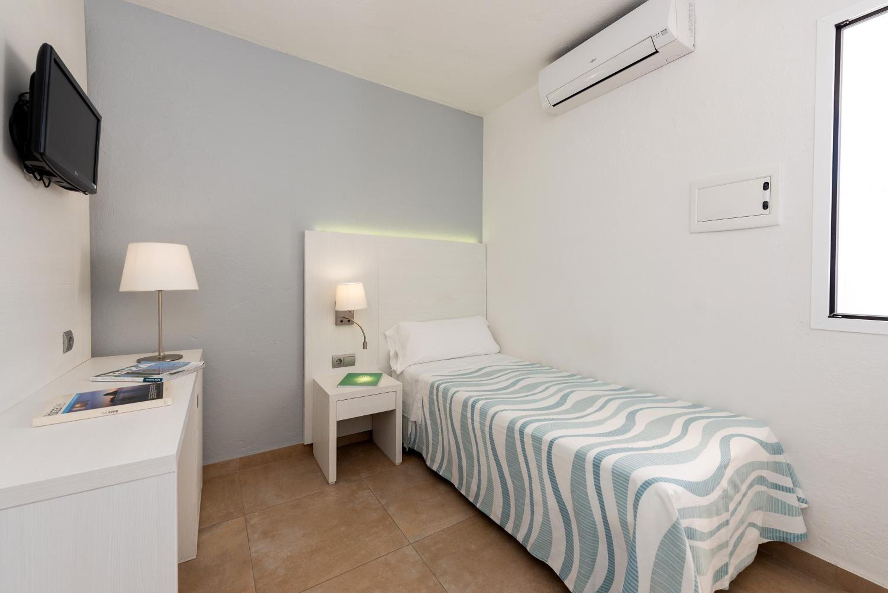 Habitación individual con baño privado