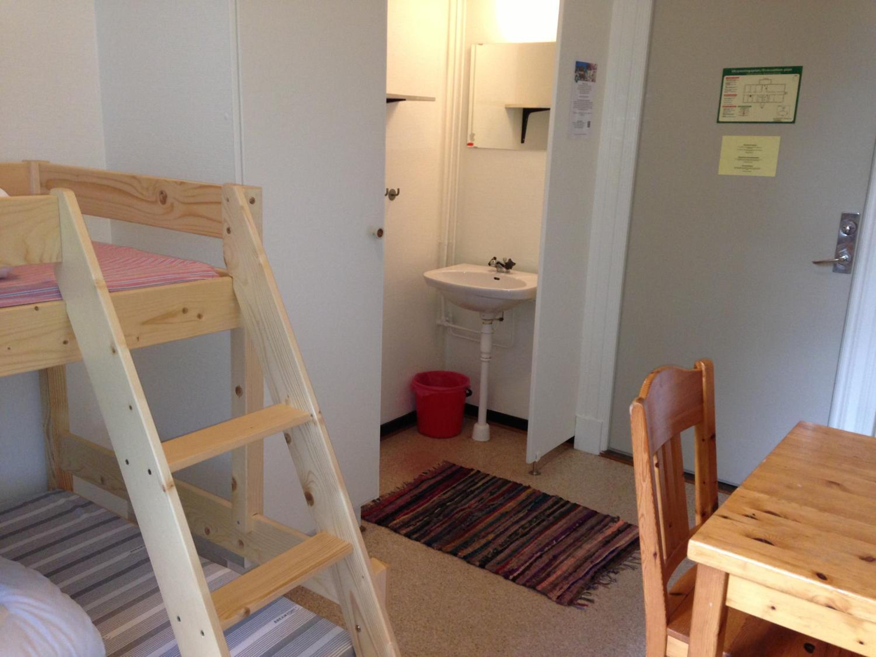 Quadruple Room with Shared Bathroom