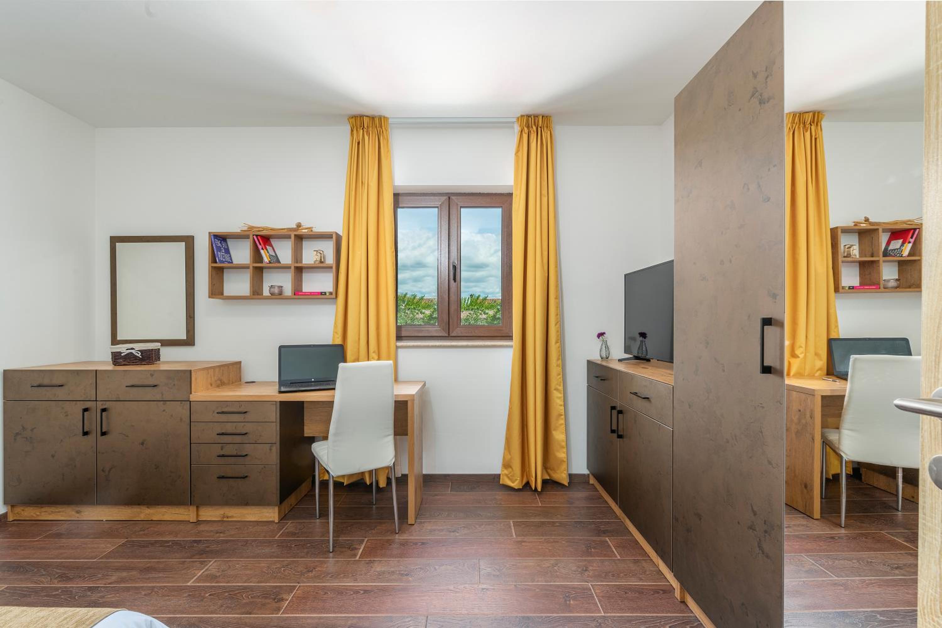 Three-Bedroom Villa photo 1