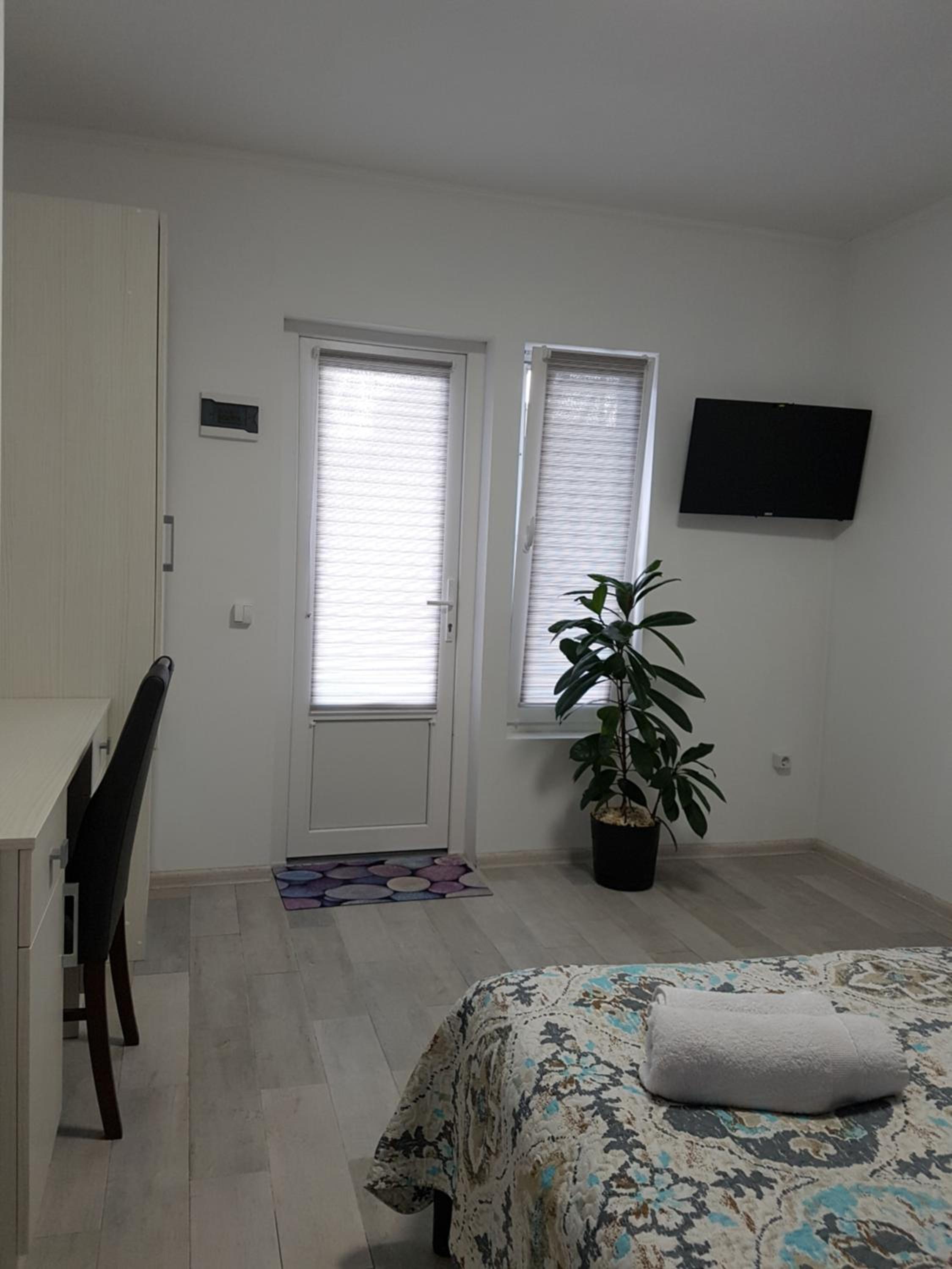 Queen Room photo 3