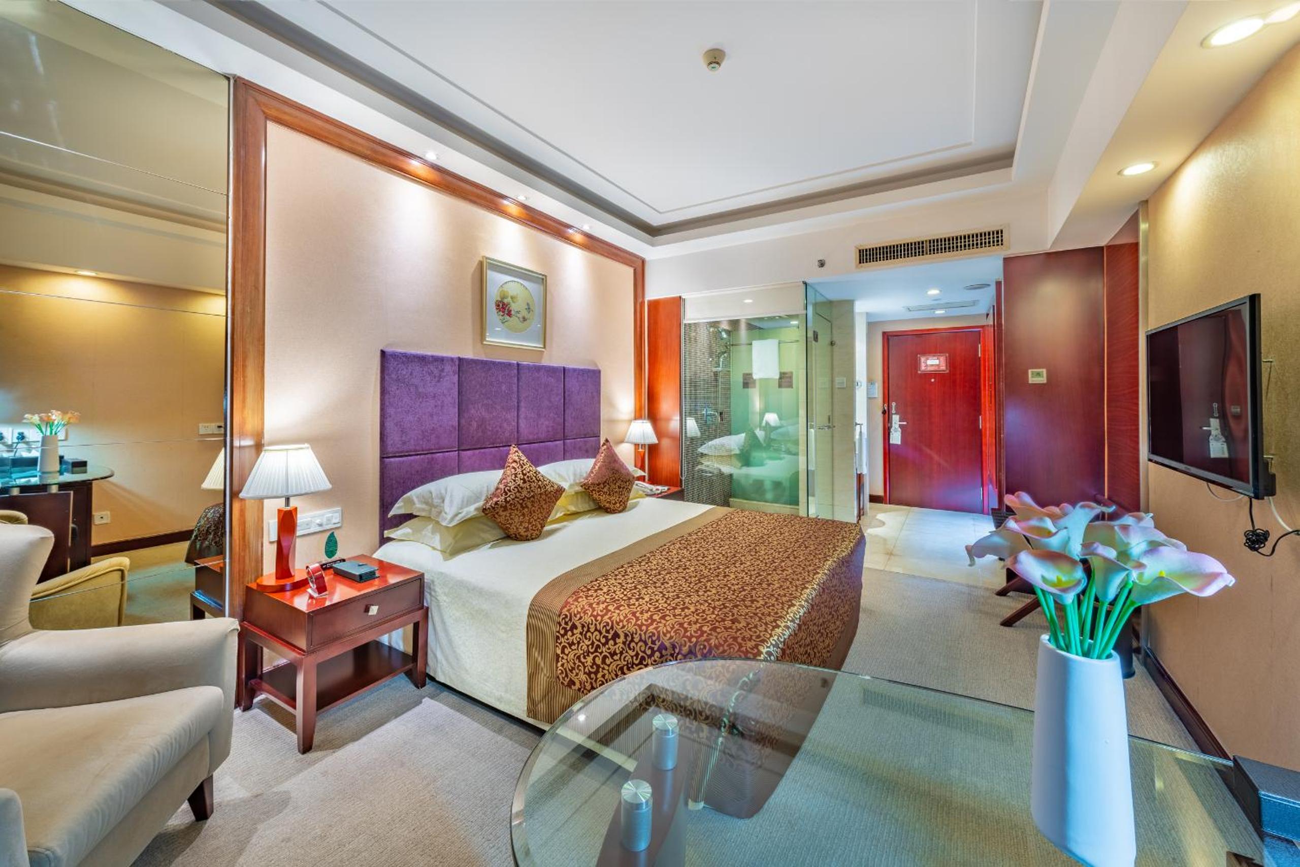 Executive Queen Room - Photo 2