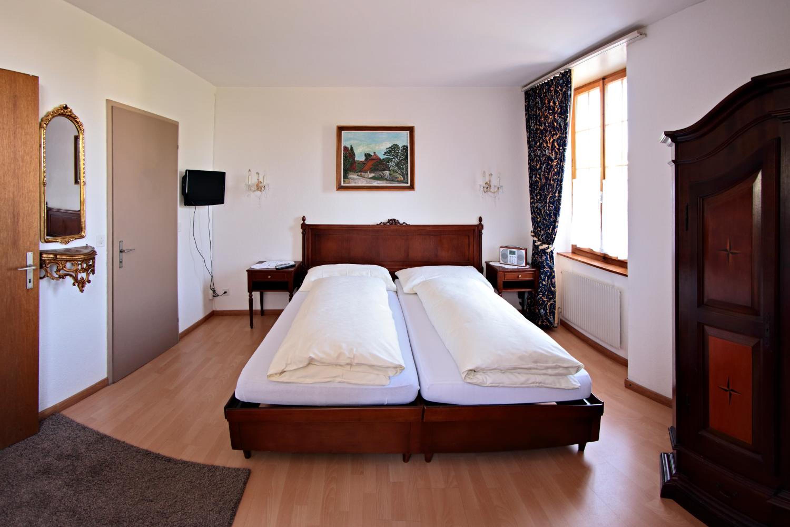 Economy Double Room photo 3