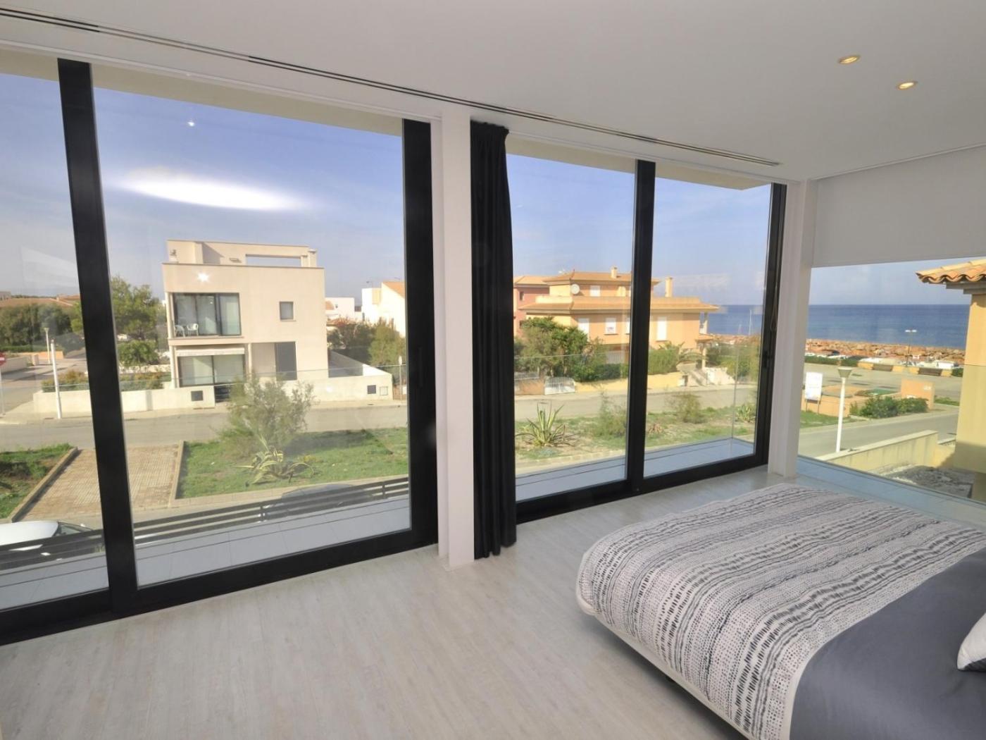 Villa With Private Pool photo 2
