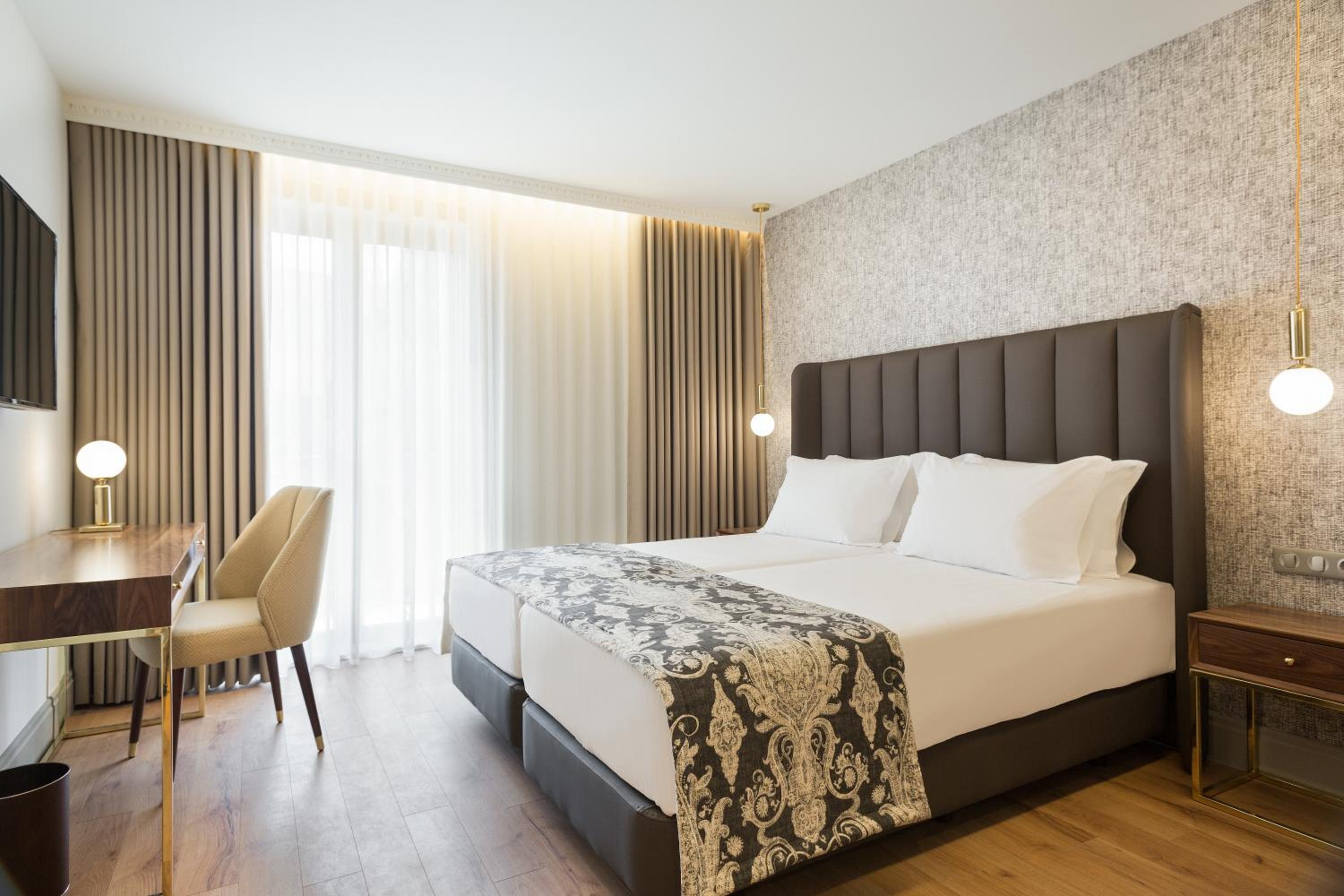 Standard Double Room - Photo 3