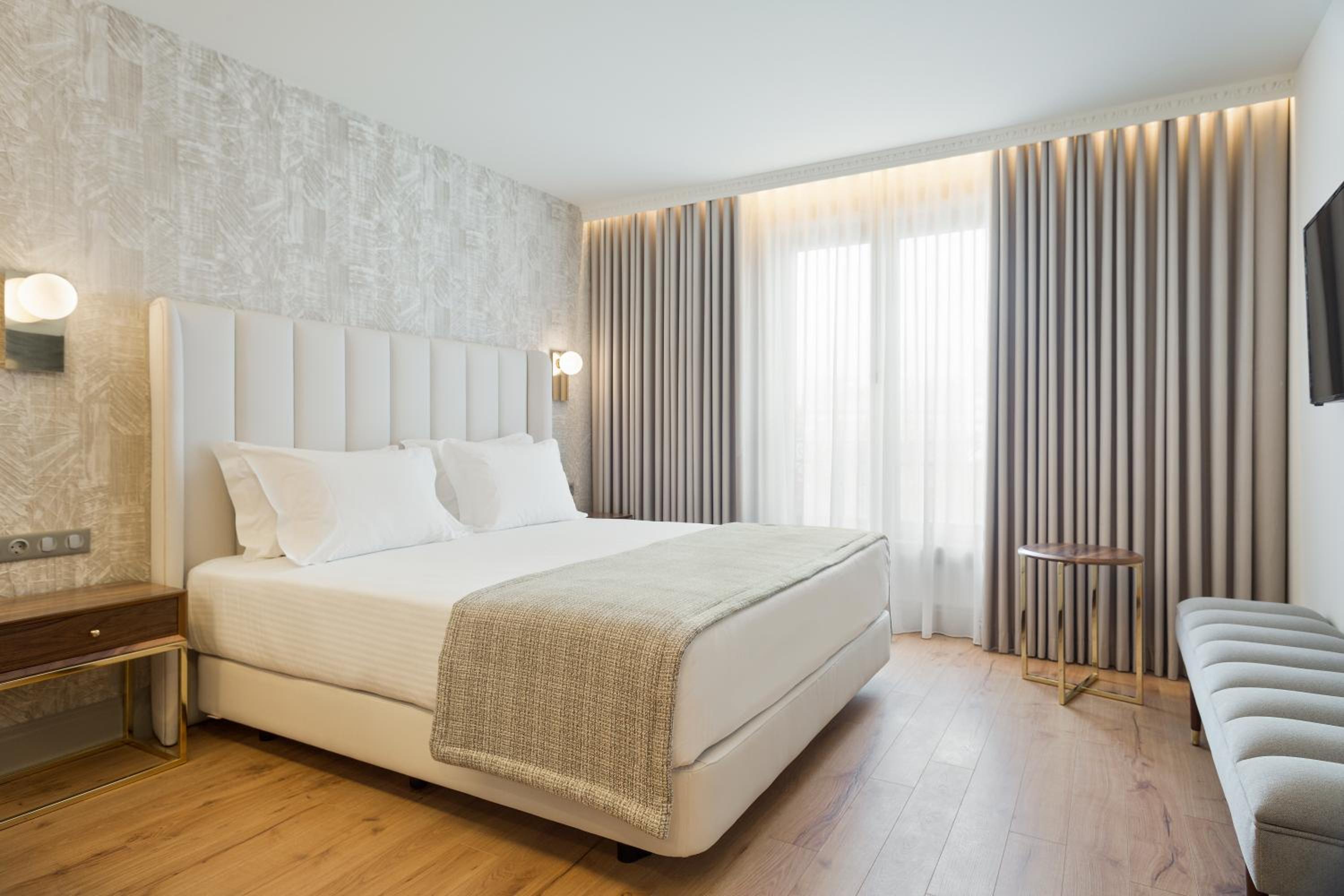 Standard Double Room - Photo 4