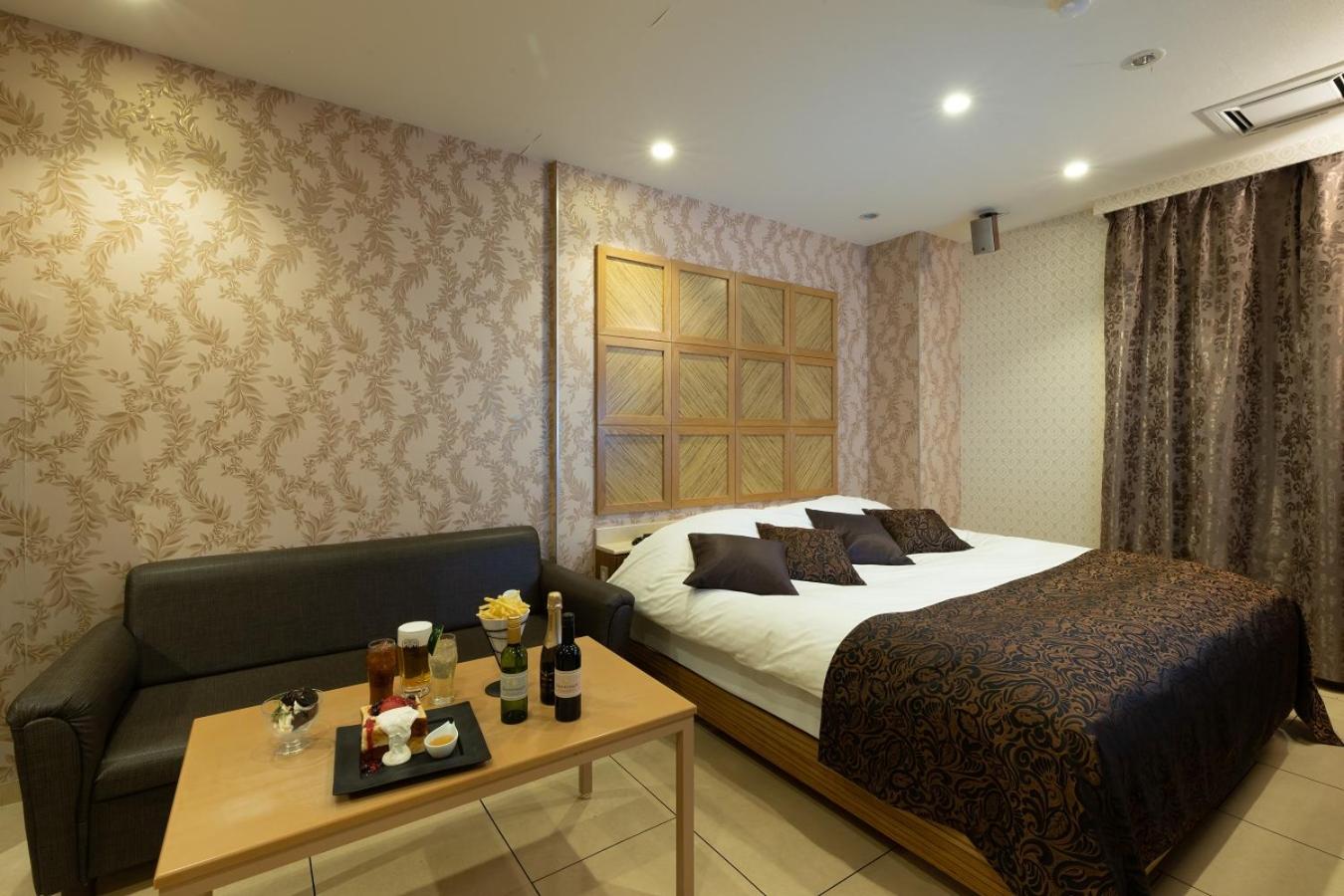 Double Room - Photo 2