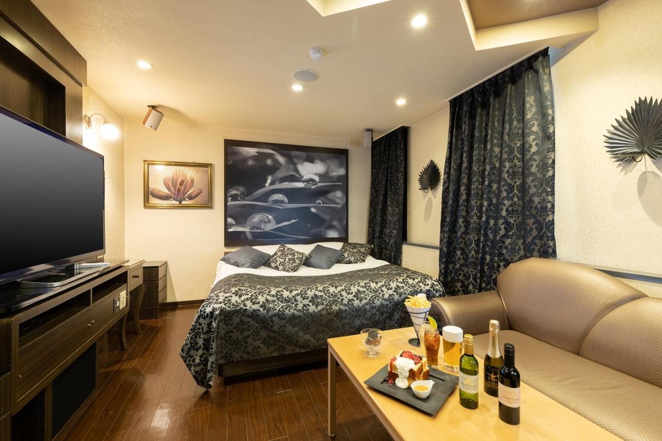 Double Room - Photo 4
