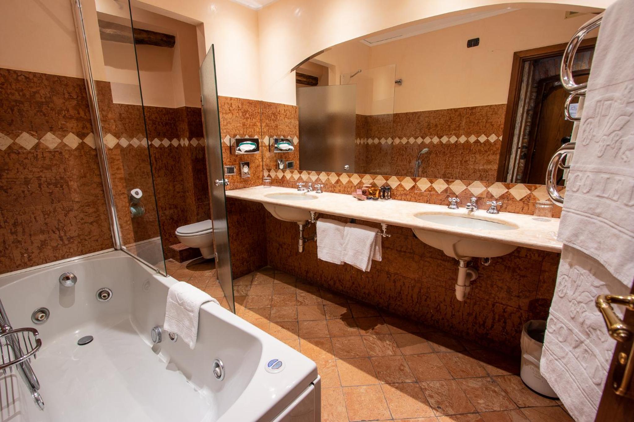 Triple Room - Photo 2