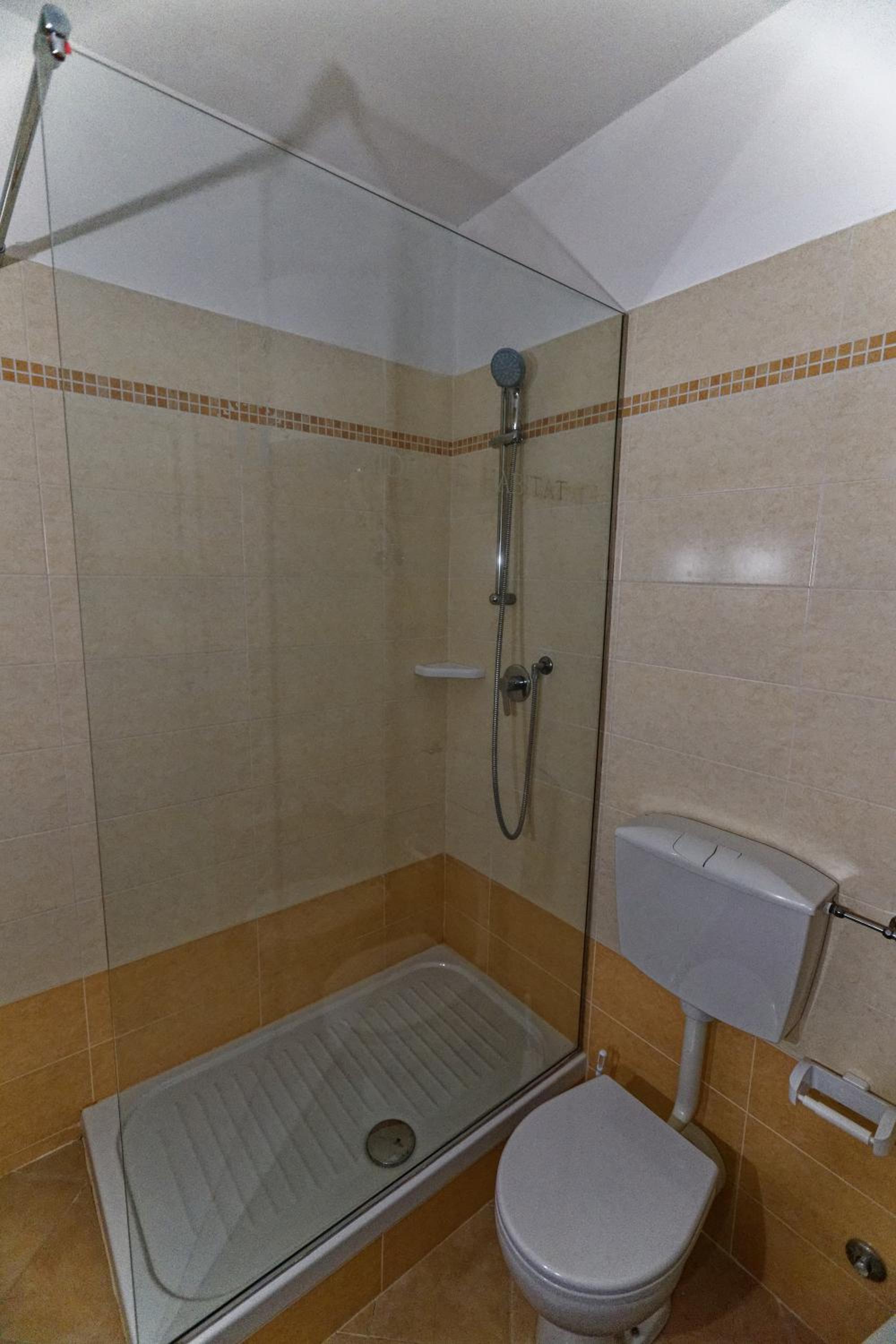 Triple Room with Private Bathroom photo 2