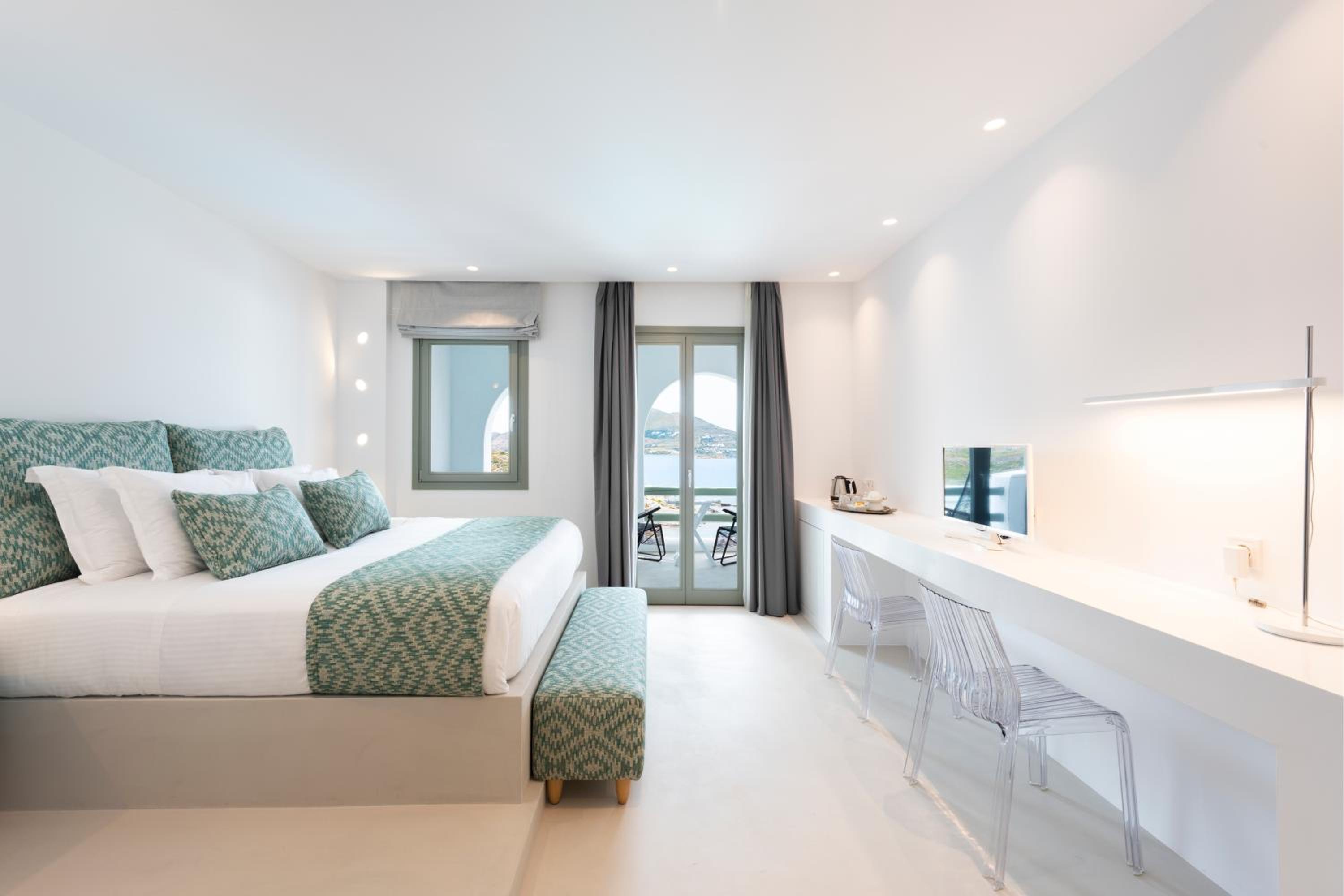Premium Suite with Sauna, Sea View and Hot Tub