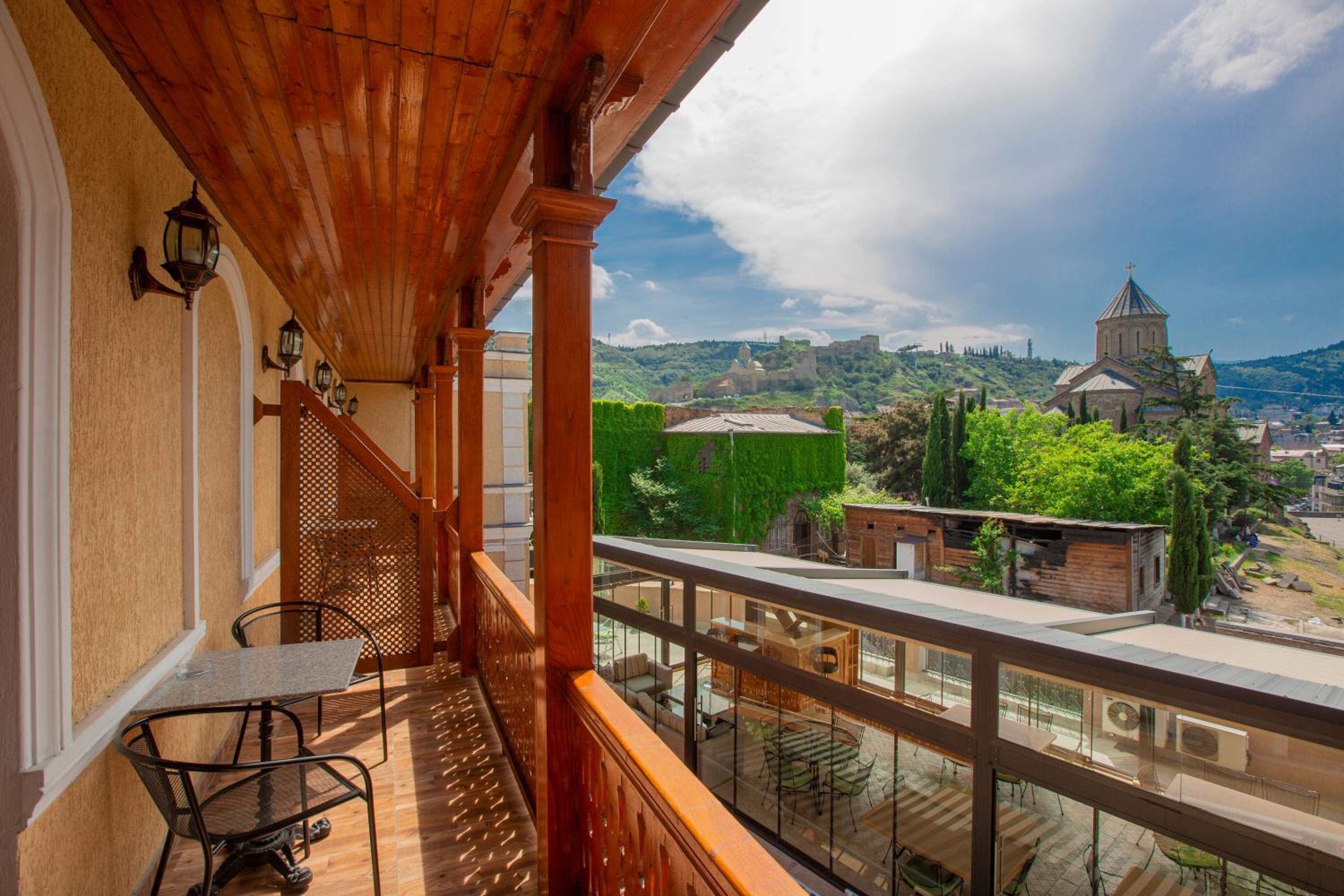 Double Room with Balcony - Photo 7