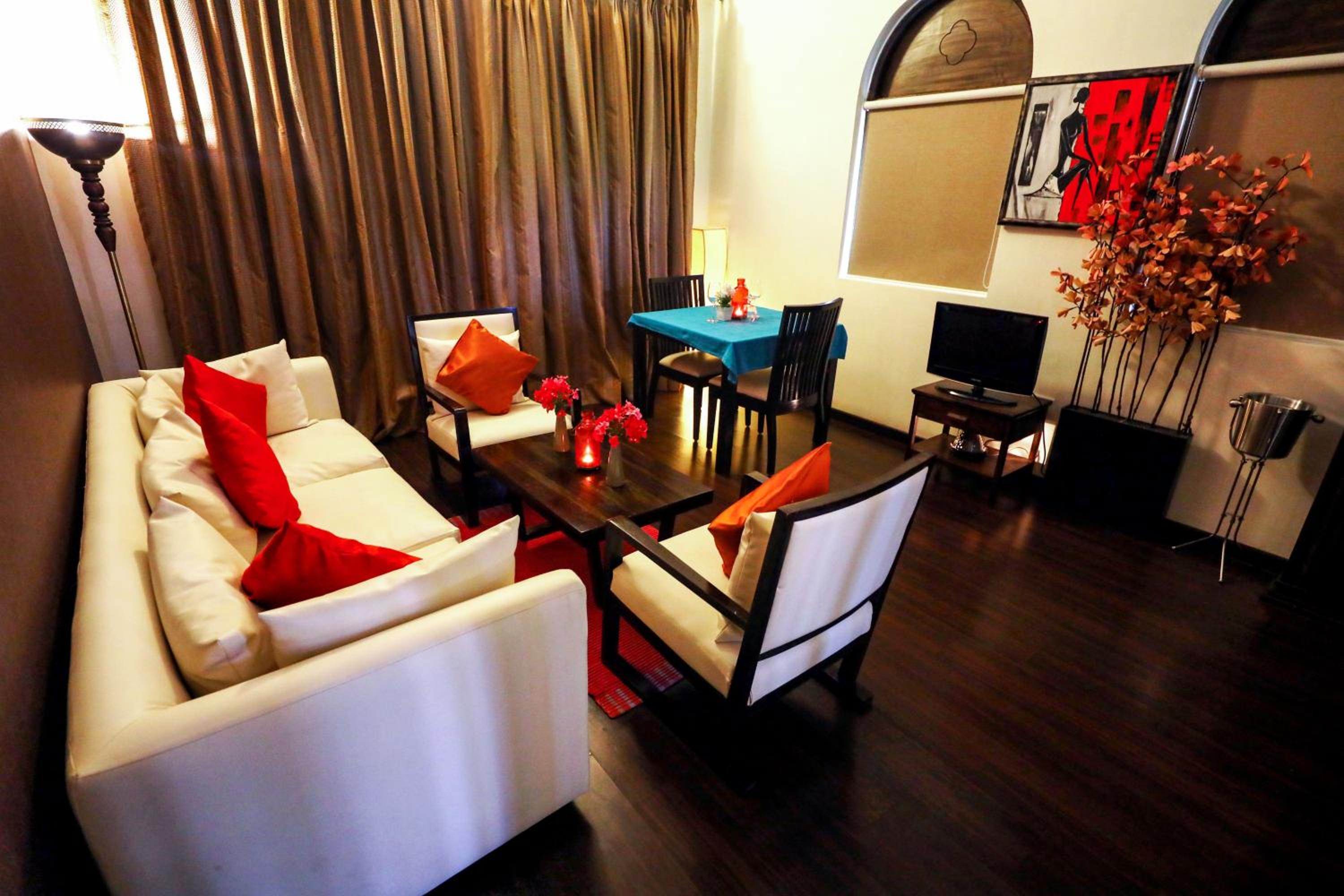 Hazel Suite - Photo 6