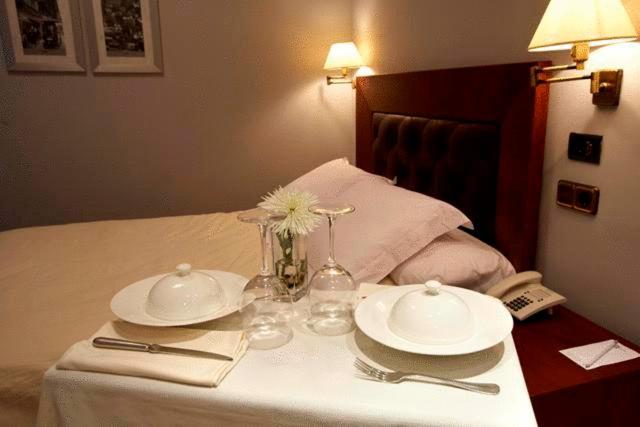 Superior Double or Twin Room - Photo 1