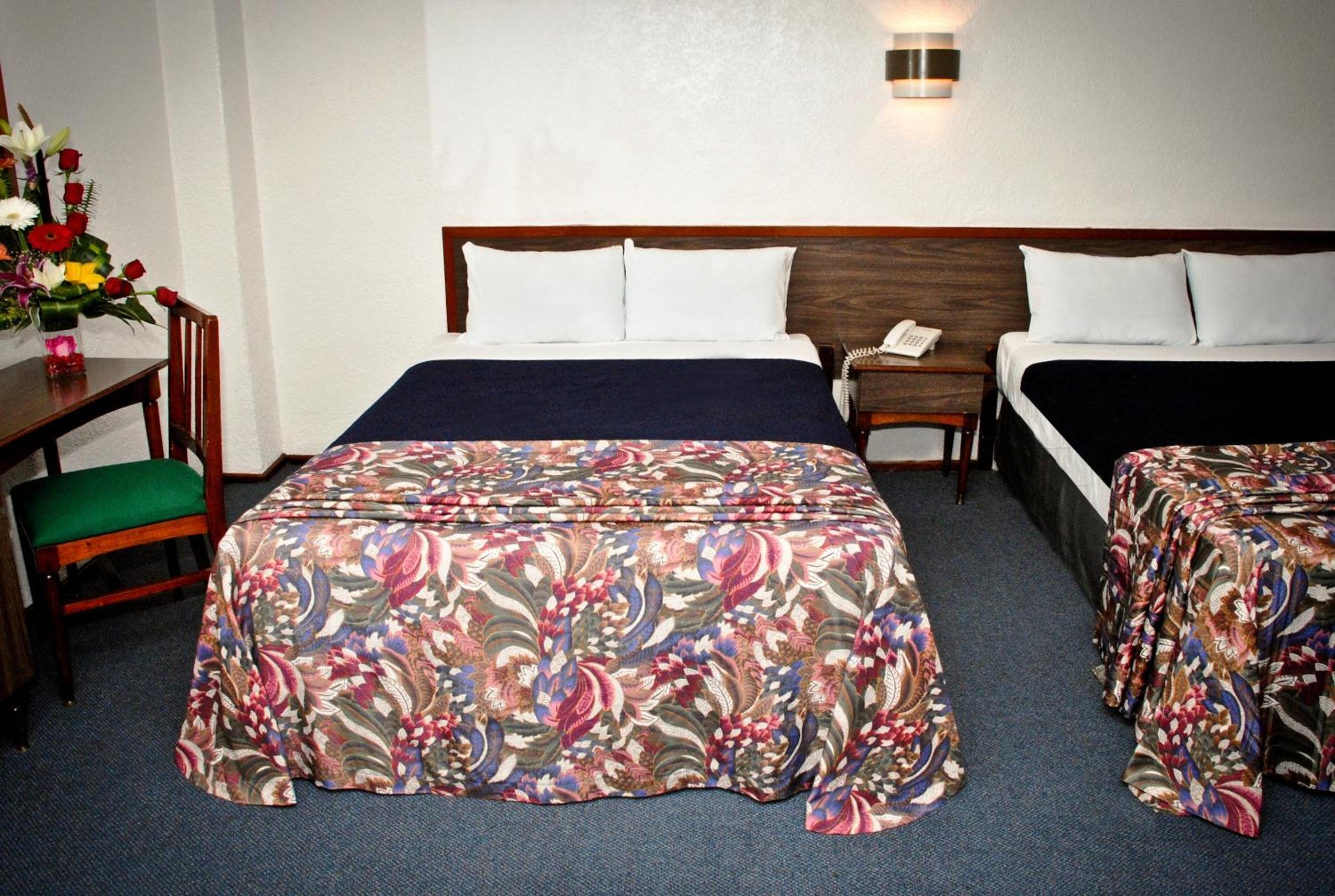 Double Room with Two Double Beds photo 2