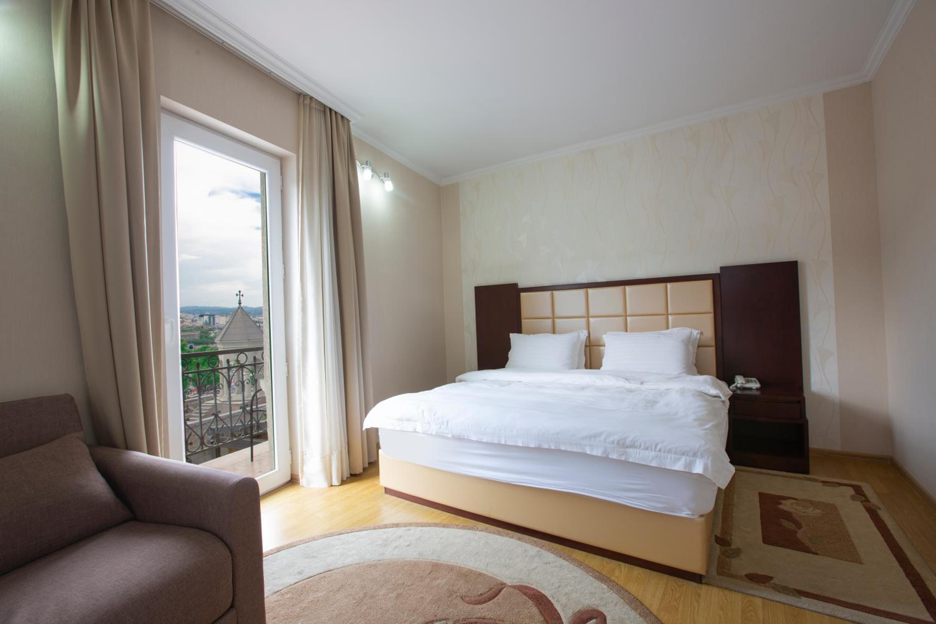 Junior Suite - Photo 1