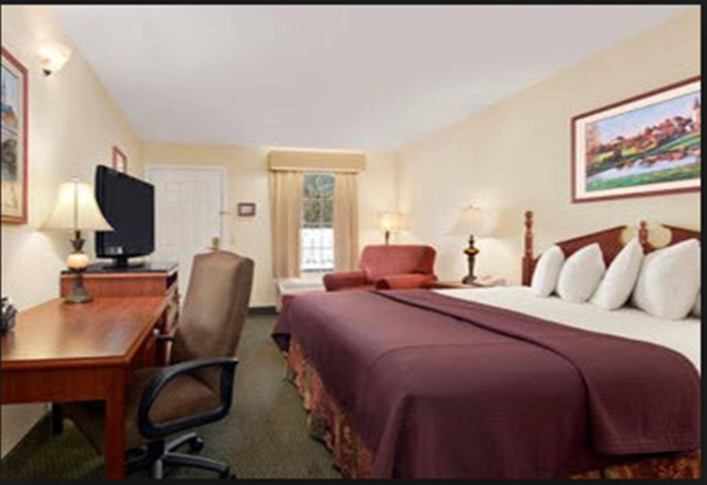 King Room - Disability Access/Non-Smoking - Photo 1